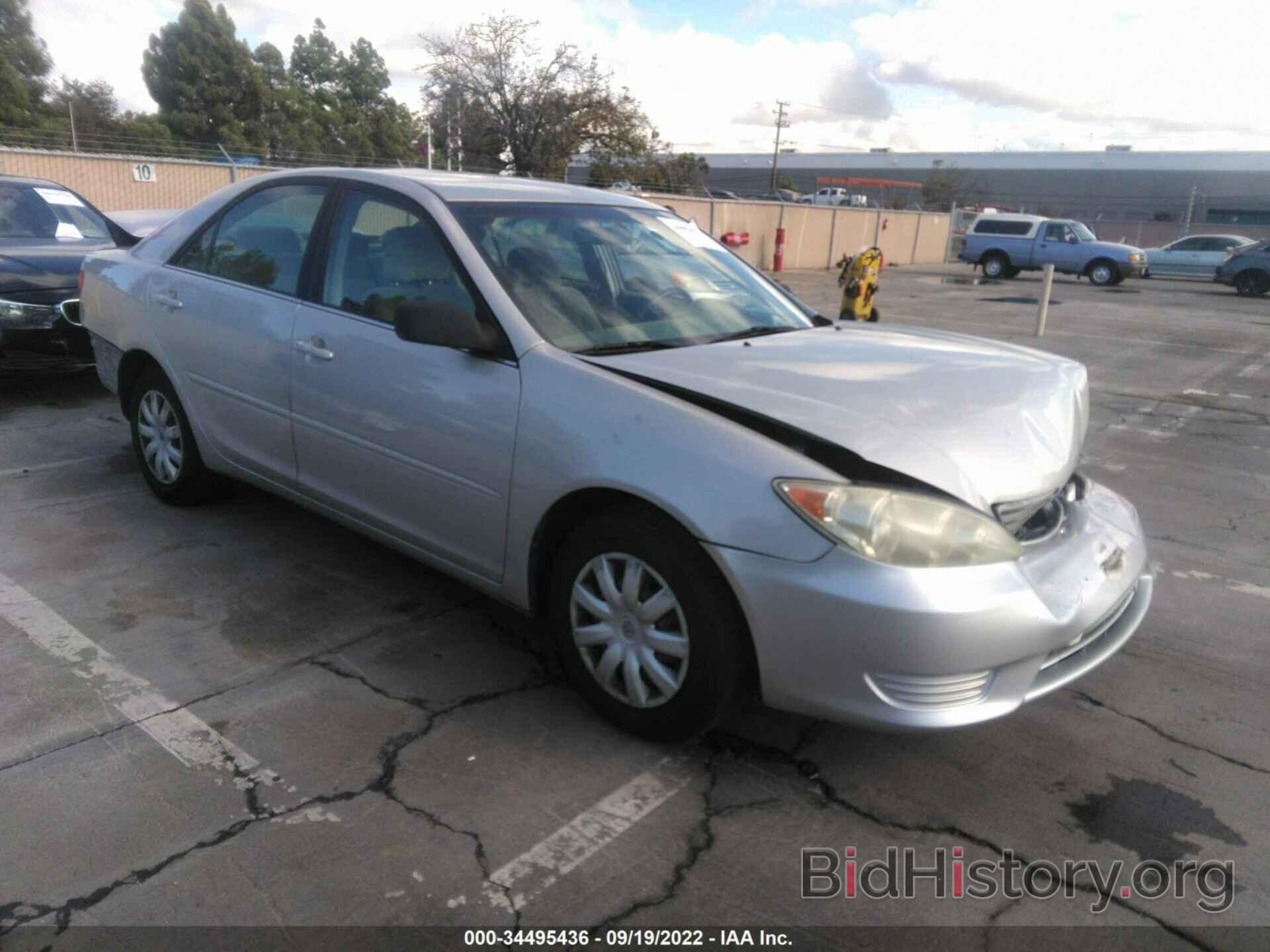 Photo 4T1BE32K86U734781 - TOYOTA CAMRY 2006