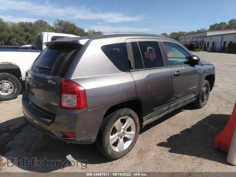 2011 Jeep COMPASS (VIN 1J4NT1FB0BD236374) — photo 4 of 11