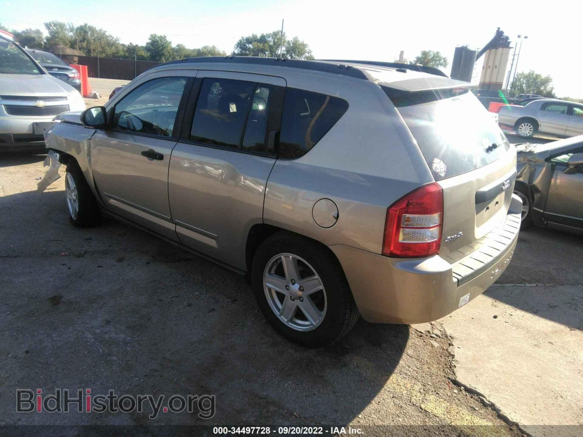 2009 JEEP COMPASS - VIN: 1J4FF47B49D201715 - Photo 3