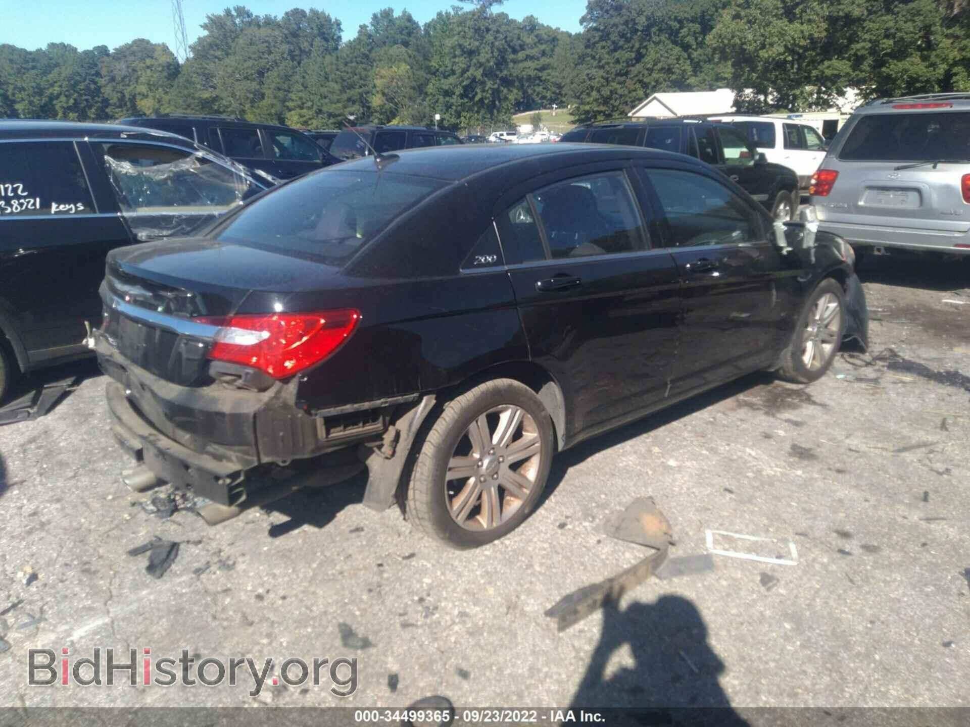 2012 CHRYSLER 200 - VIN: 1C3CCBBG7CN240278 - Фото 4