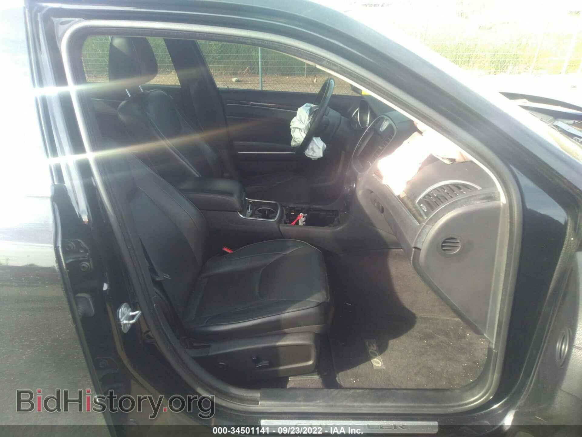 2016 CHRYSLER 300 - VIN: 2C3CCAEG5GH252627 - Фото 5