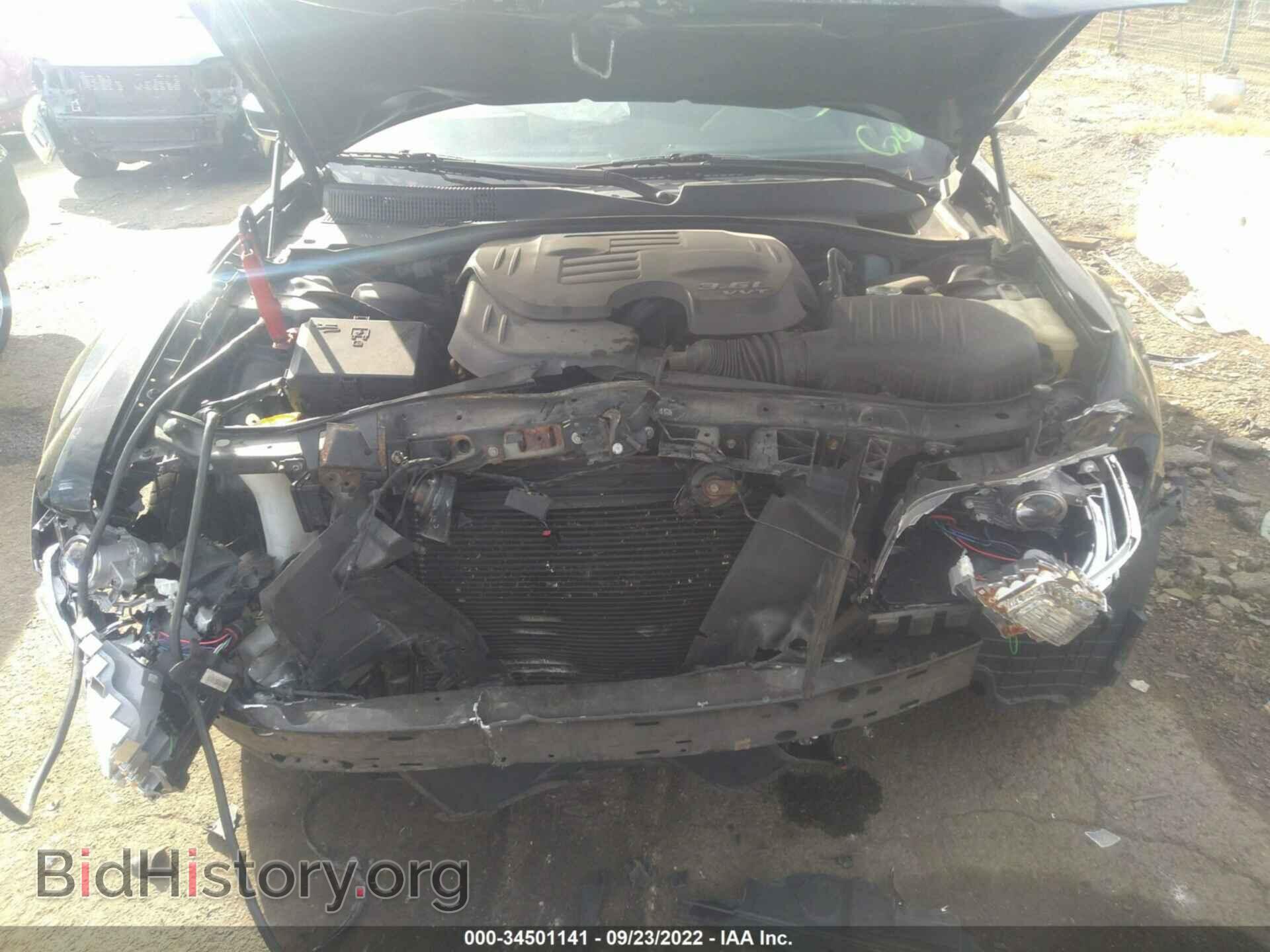 2016 CHRYSLER 300 - VIN: 2C3CCAEG5GH252627 - Фото 10