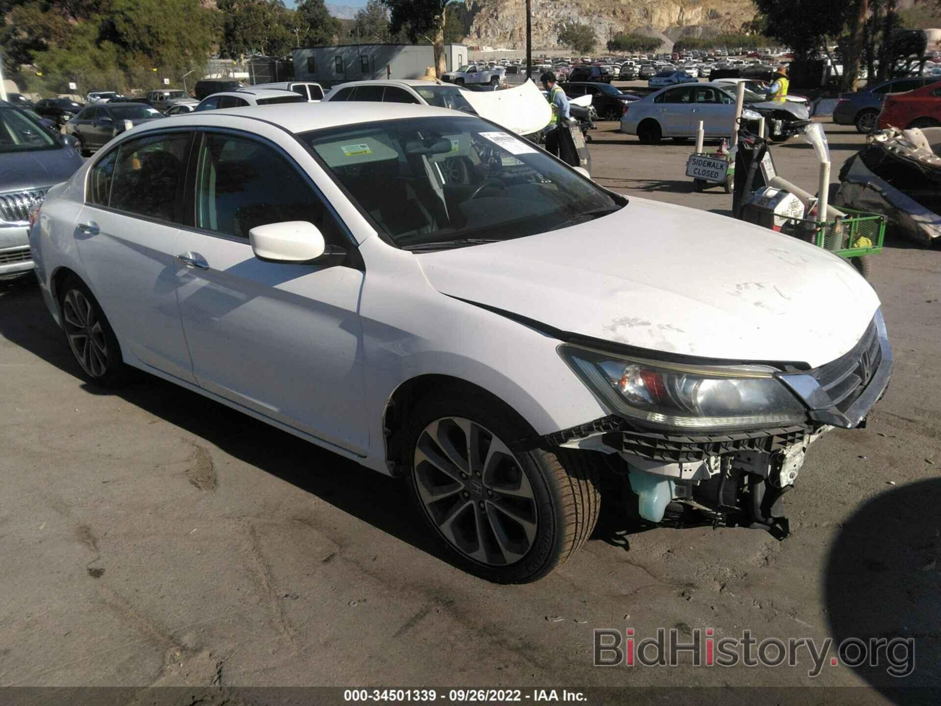 Photo 1HGCR2F58EA084797 - HONDA ACCORD SEDAN 2014