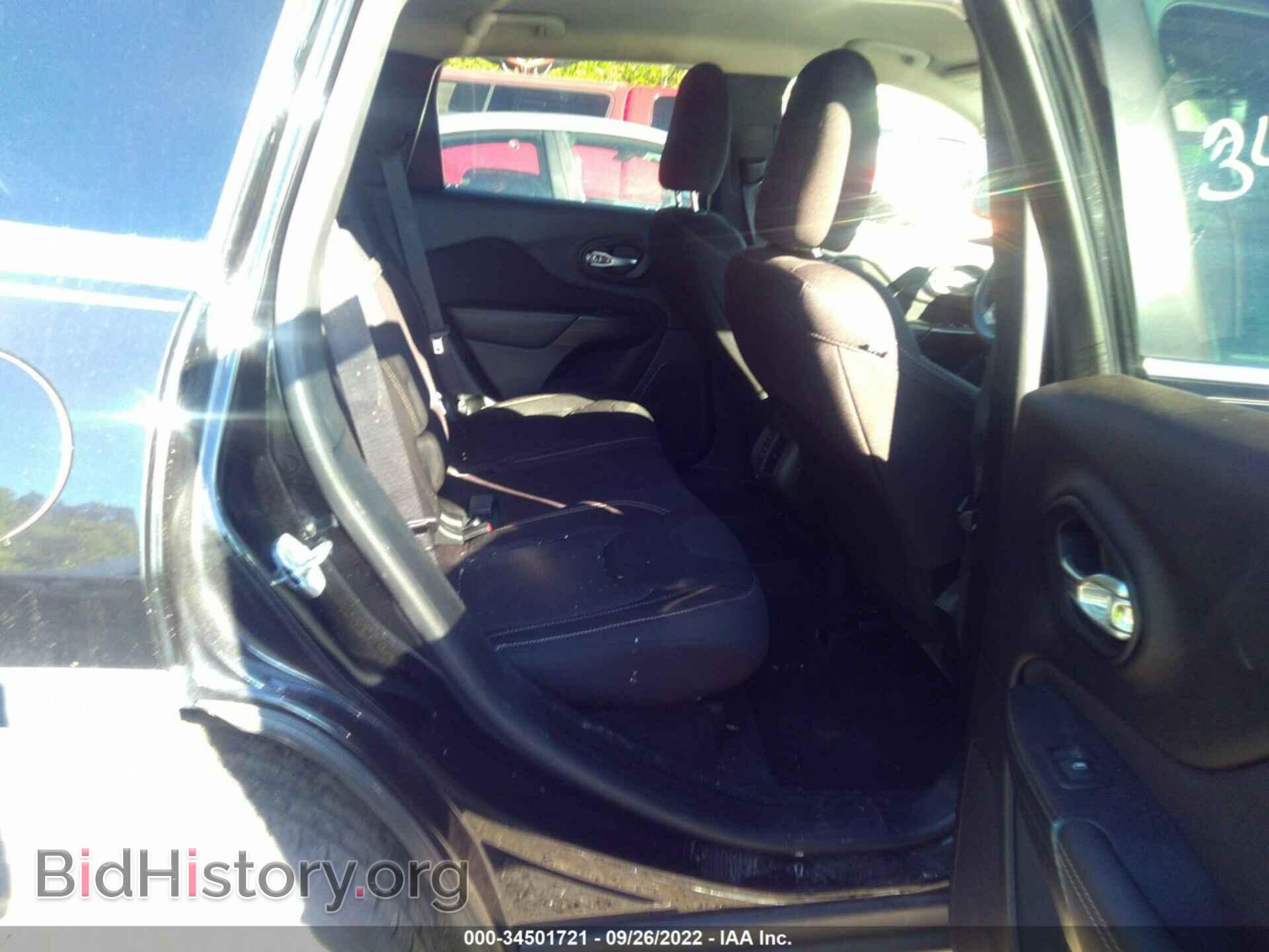 2017 JEEP CHEROKEE - VIN: 1C4PJMCB7HW557433 - Фото 8