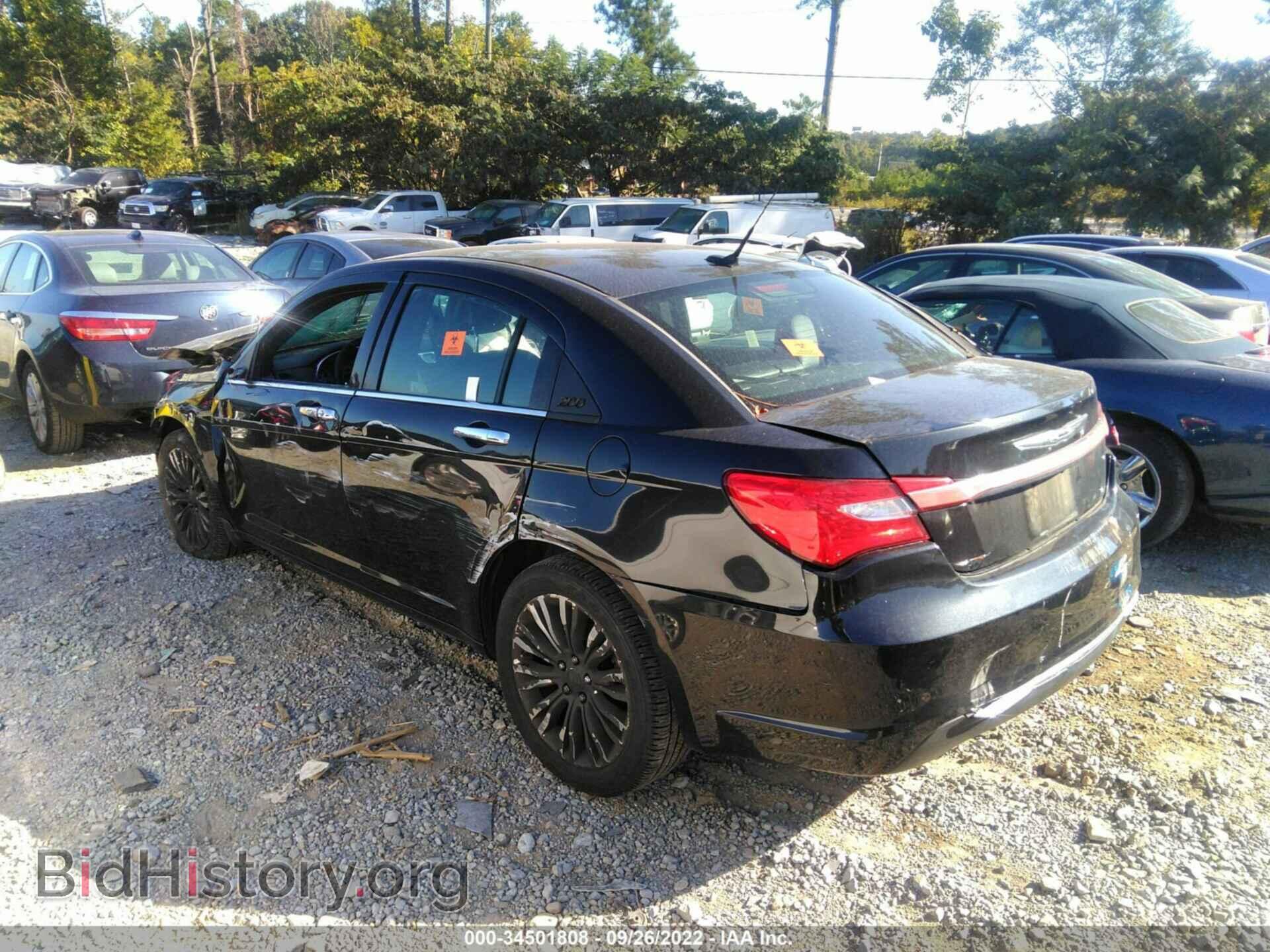 2011 CHRYSLER 200 - VIN: 1C3BC2FG6BN516566 - Фото 3