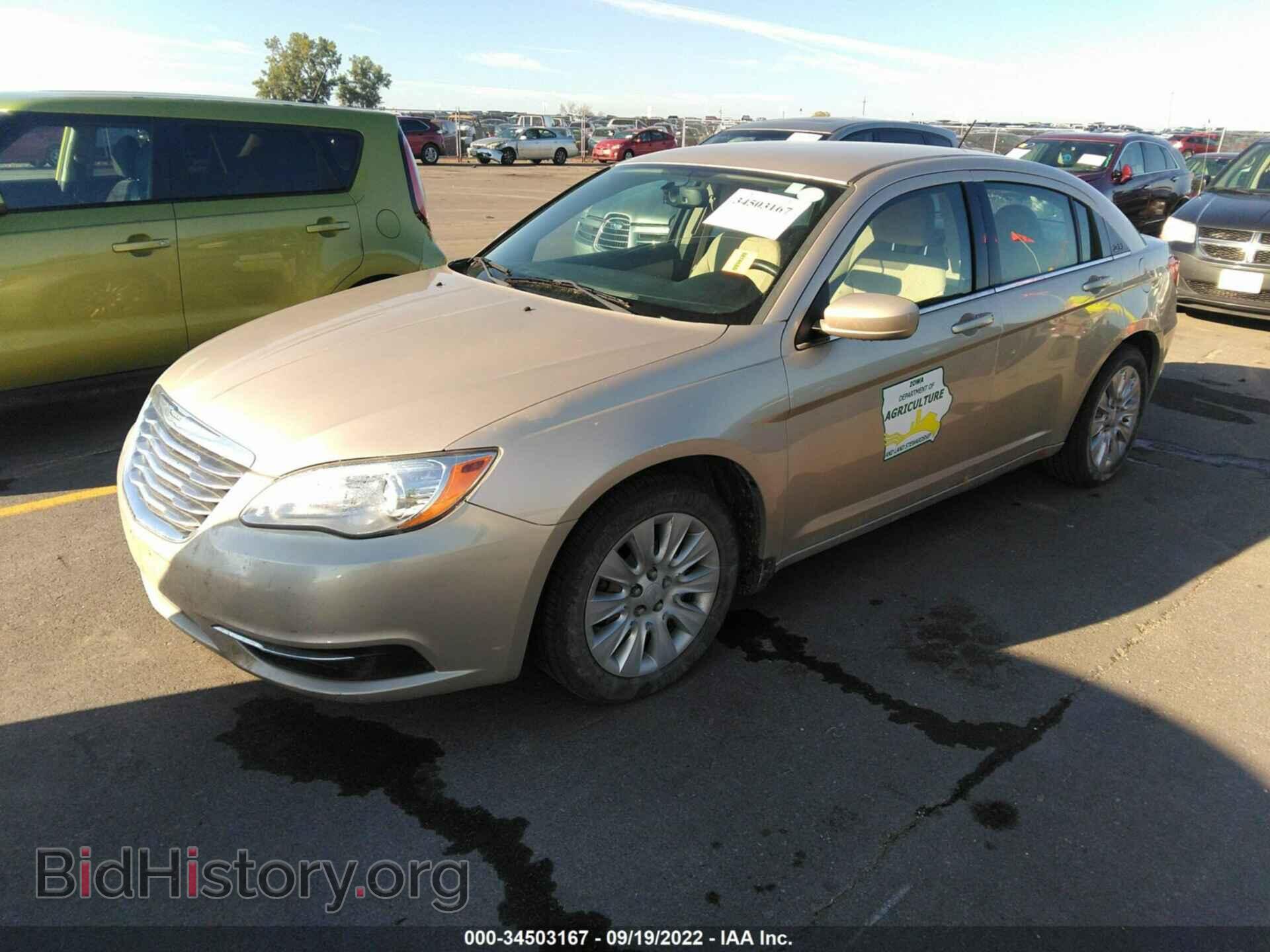 2014 CHRYSLER 200 - VIN: 1C3CCBAG2EN131229 - Фото 2