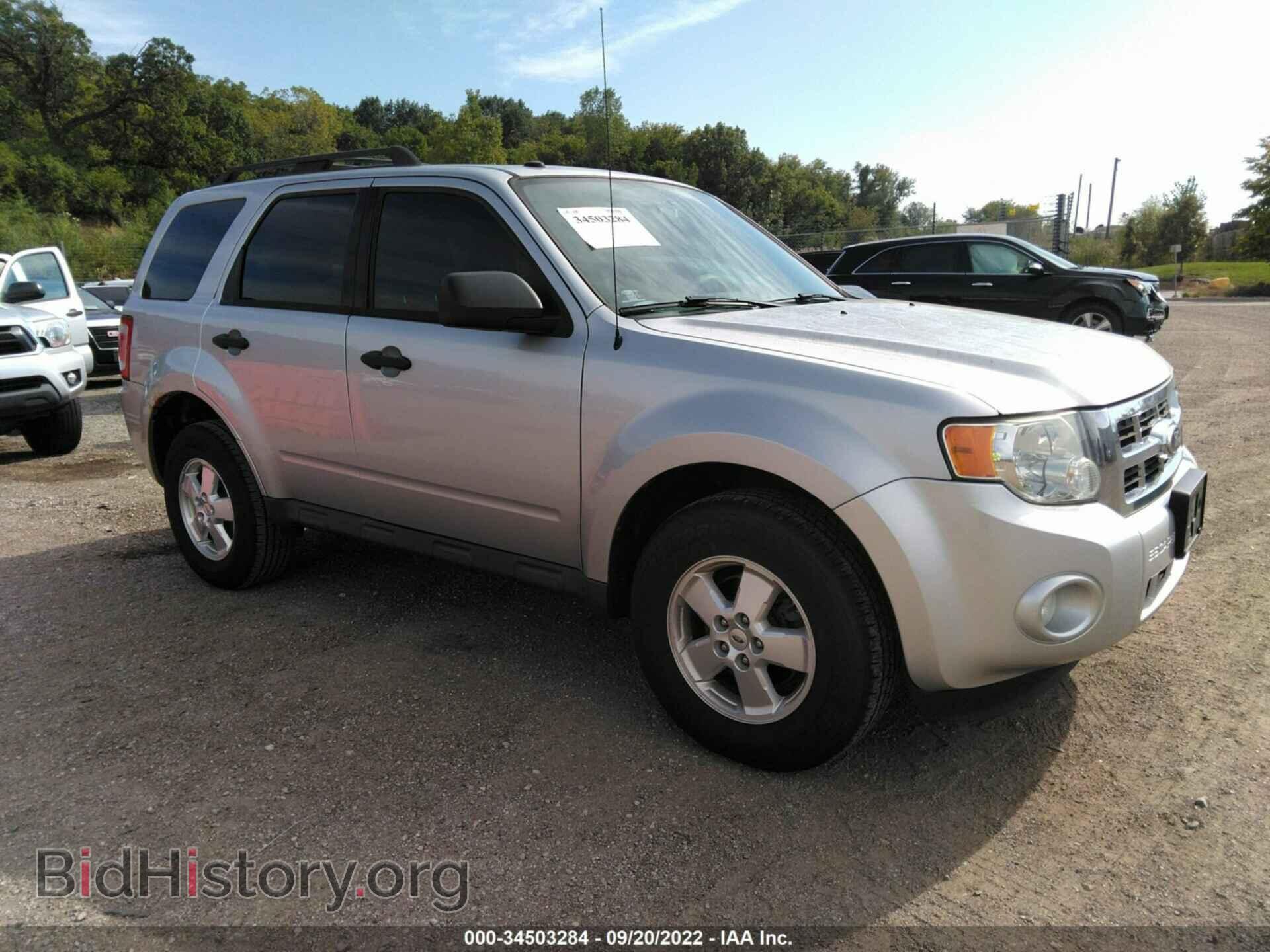 Фотография 1FMCU0D7XAKD26558 - FORD ESCAPE 2010