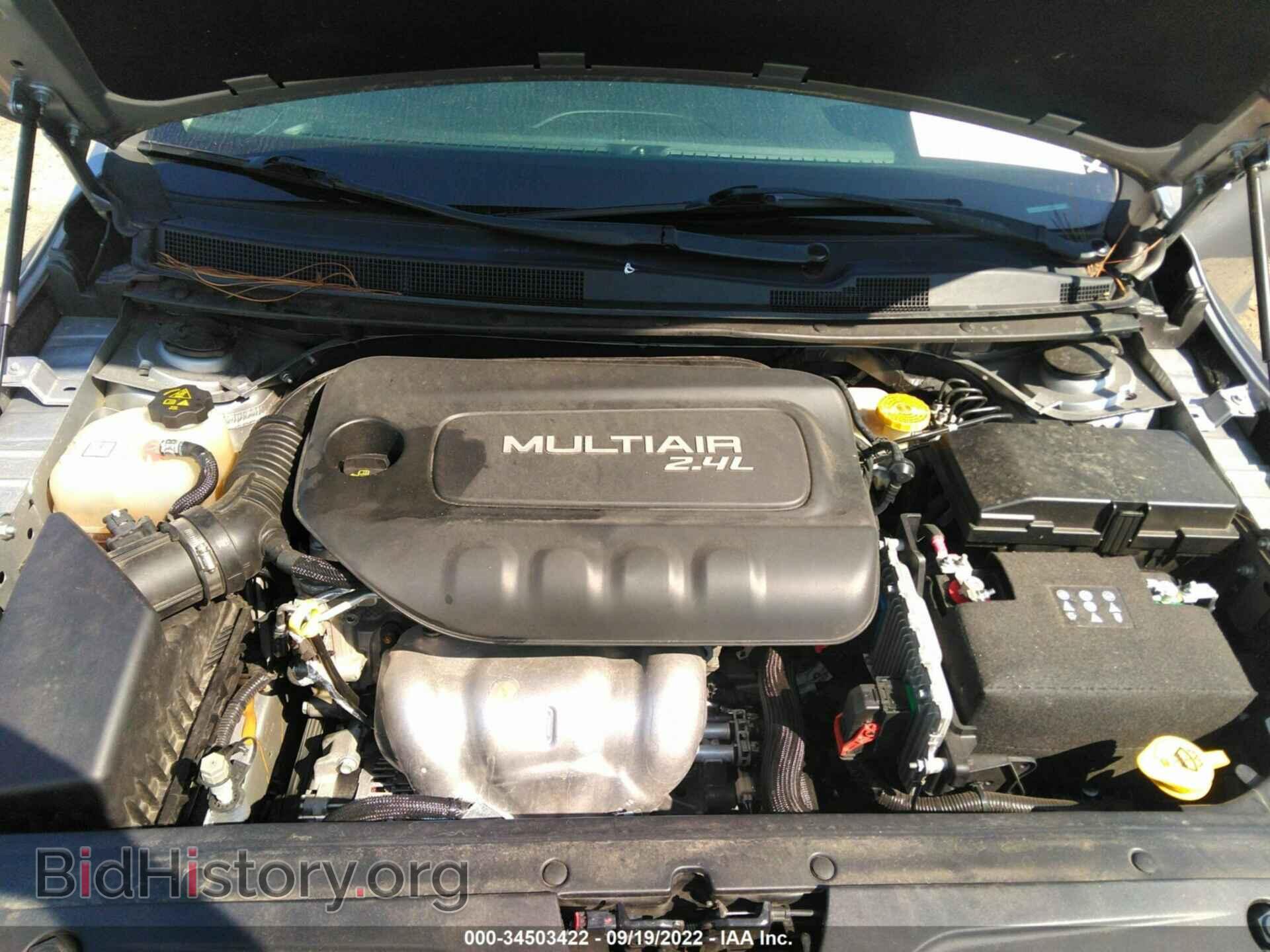 2017 CHRYSLER 200 - VIN: 1C3CCCAB1HN510527 - Фото 10