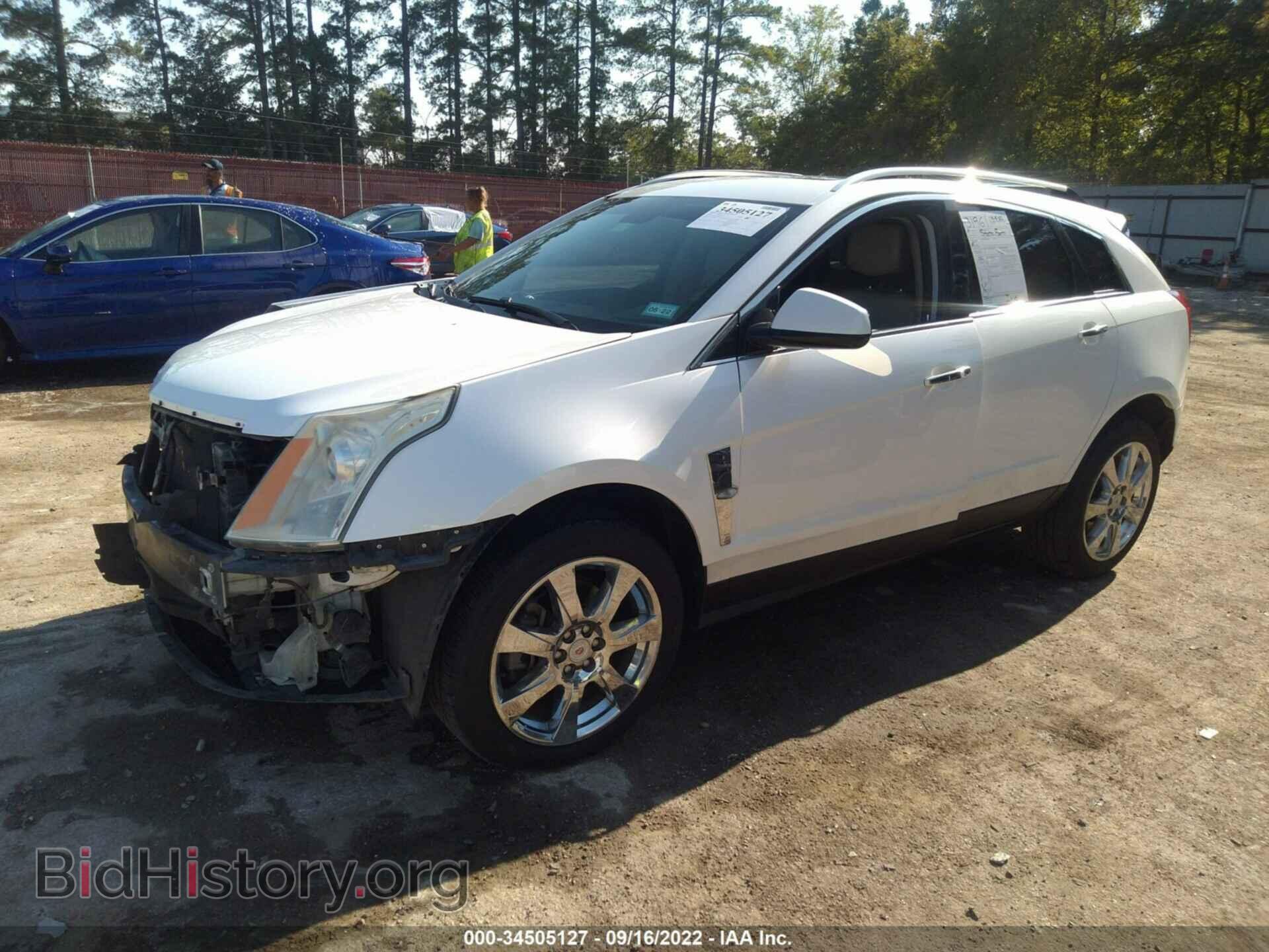 2011 CADILLAC SRX - VIN: 3GYFNBEY8BS524363 - Photo 2