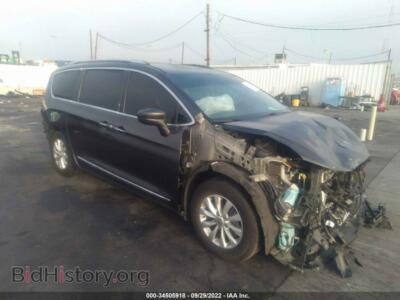 2019 Chrysler PACIFICA Touring L, серый — VIN 2C4RC1BGXKR613377, IAAI