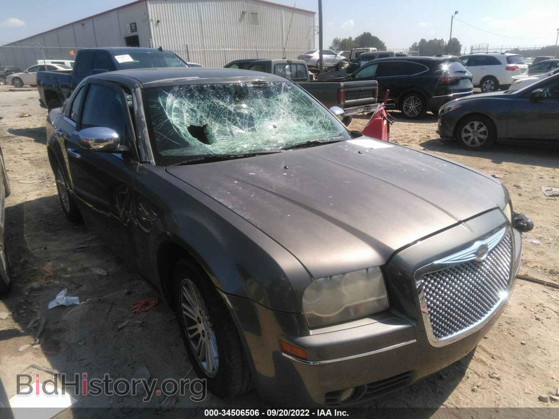 Photo 2C3CA5CV7AH220803 - CHRYSLER 300 2010