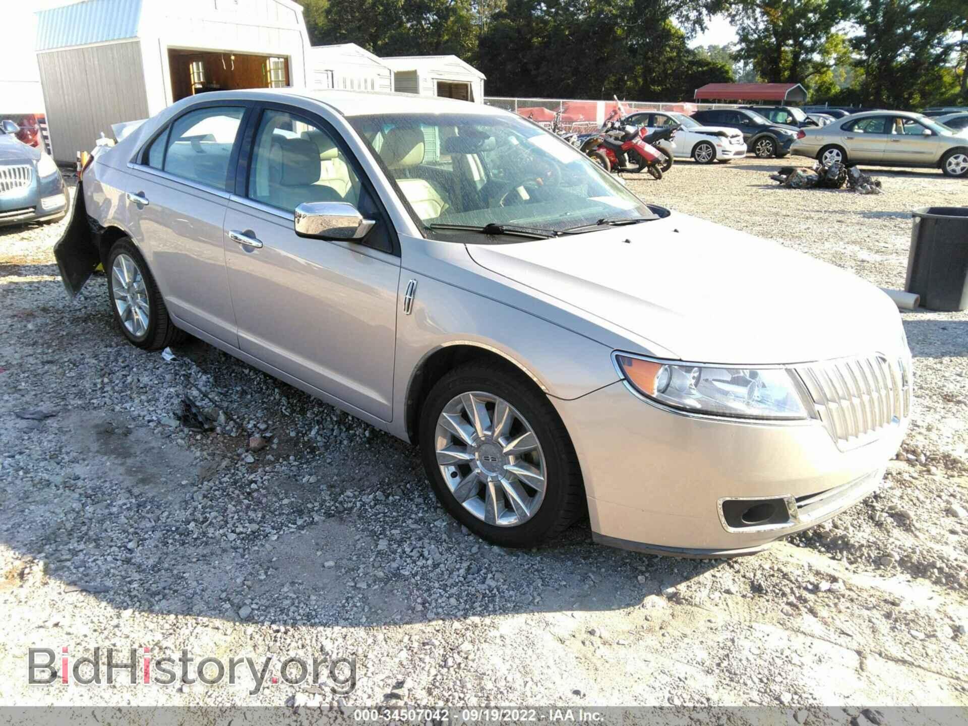 Photo 3LNHL2GC9AR618002 - LINCOLN MKZ 2010
