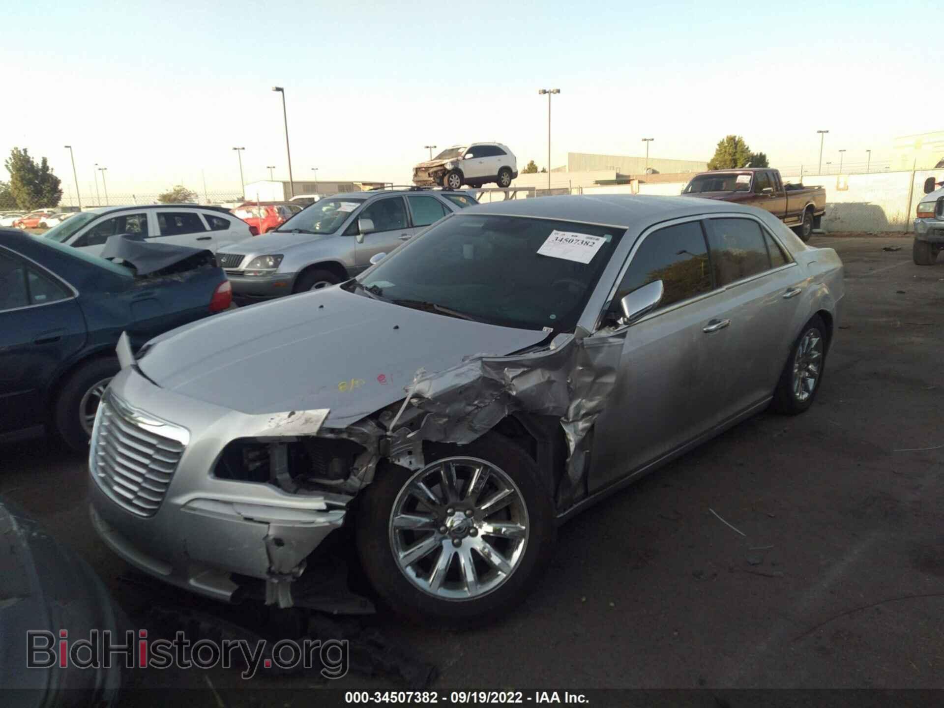 2012 CHRYSLER 300 - VIN: 2C3CCACG9CH265877 - Фото 2