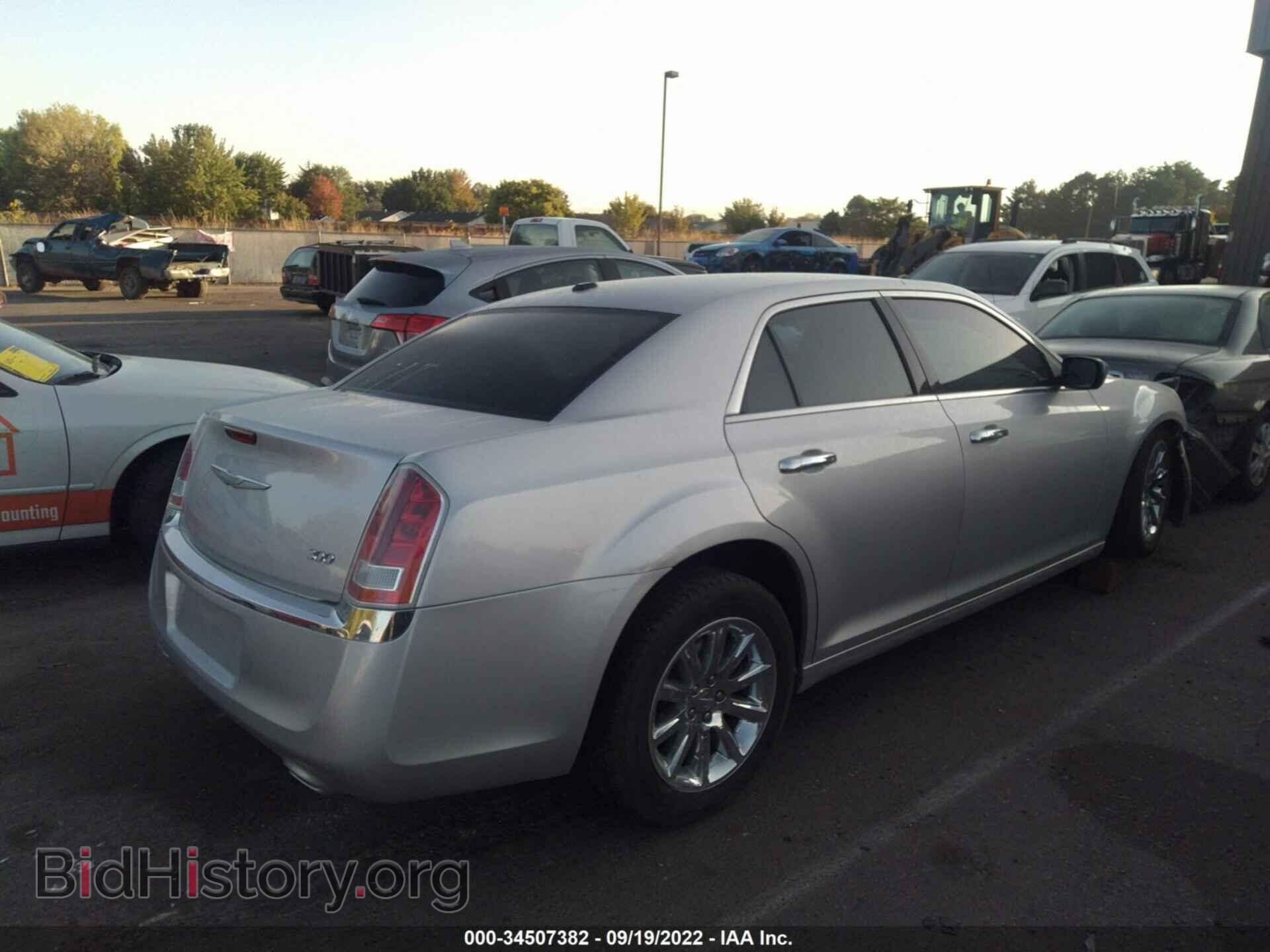 2012 CHRYSLER 300 - VIN: 2C3CCACG9CH265877 - Фото 4