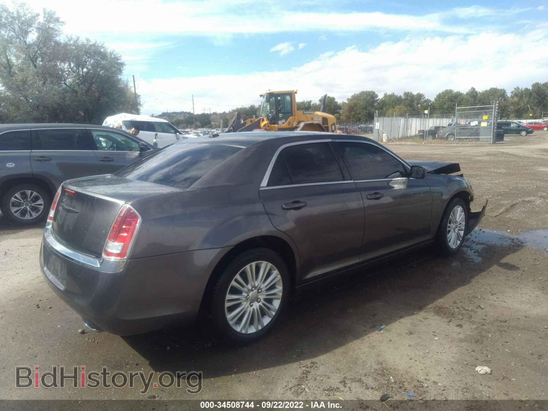 2014 CHRYSLER 300 - VIN: 2C3CCARG7EH365969 - Photo 4