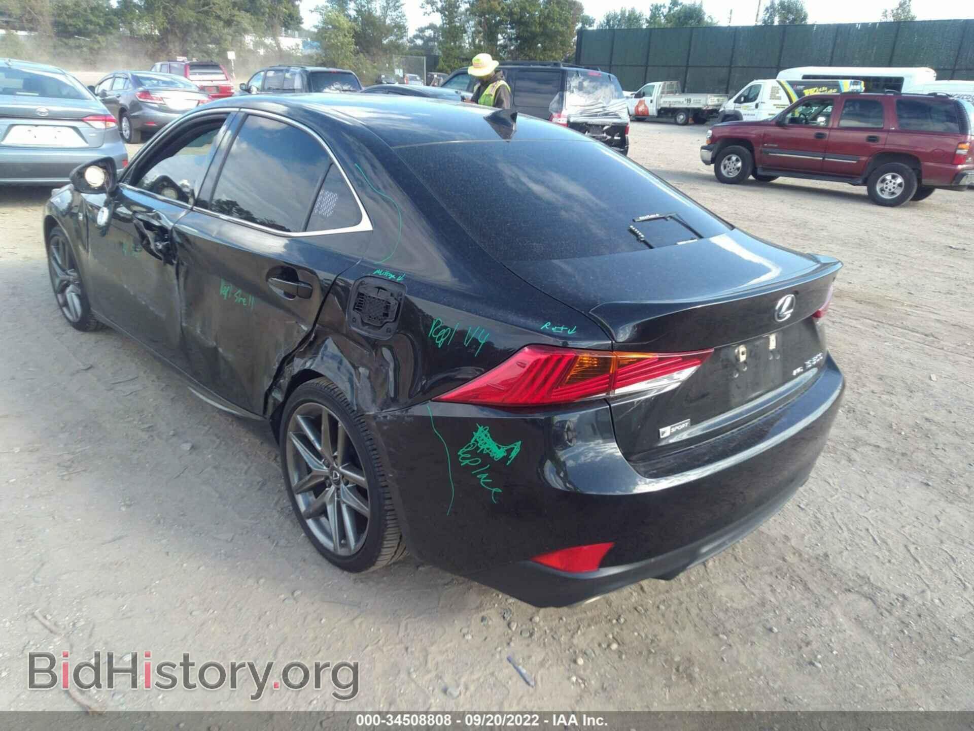 2019 LEXUS IS - VIN: JTHC81D2XK5038069 - Фото 3