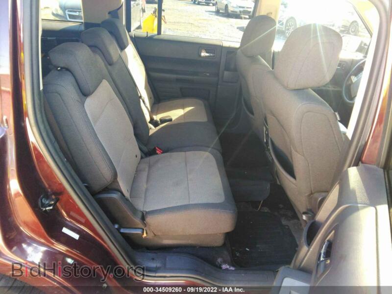 2010 Ford FLEX (VIN 2FMGK5BC1ABB18261) — фото 8 из 11