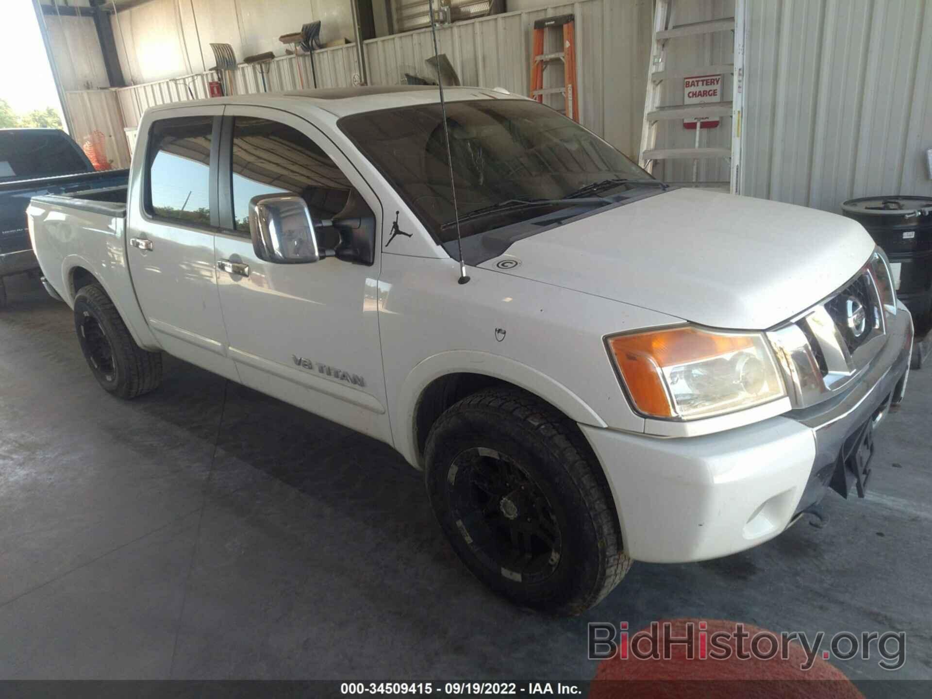 Photo 1N6BA0ED6BN300162 - NISSAN TITAN 2011