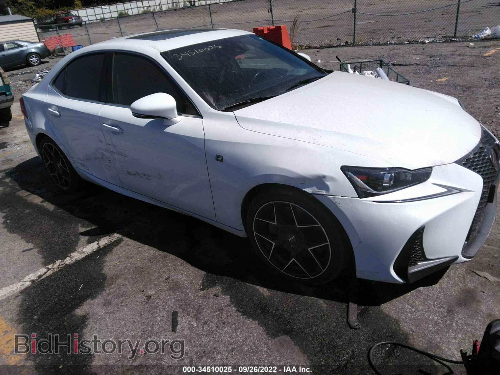 Photo JTHBA1D25H5054138 - LEXUS IS 2017