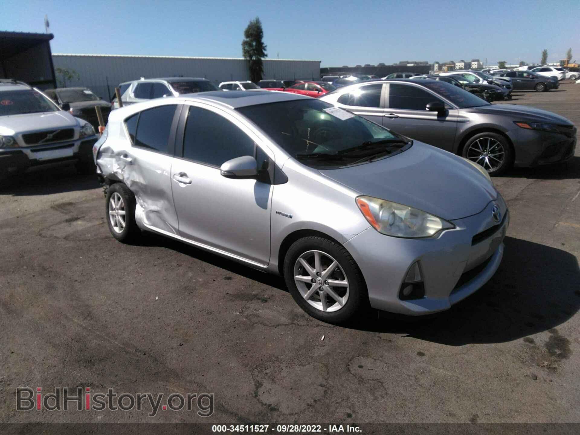 Фотография JTDKDTB32C1007147 - TOYOTA PRIUS C 2012