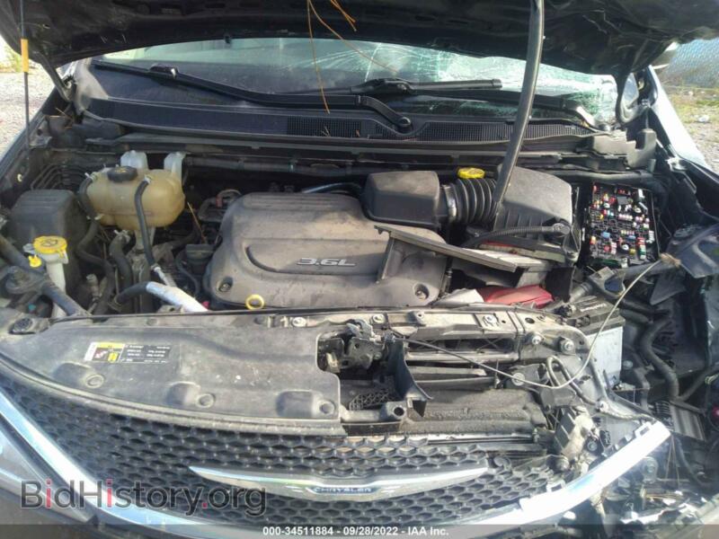 2017 Chrysler PACIFICA (VIN 2C4RC1BG7HR702493) — photo 10 of 11