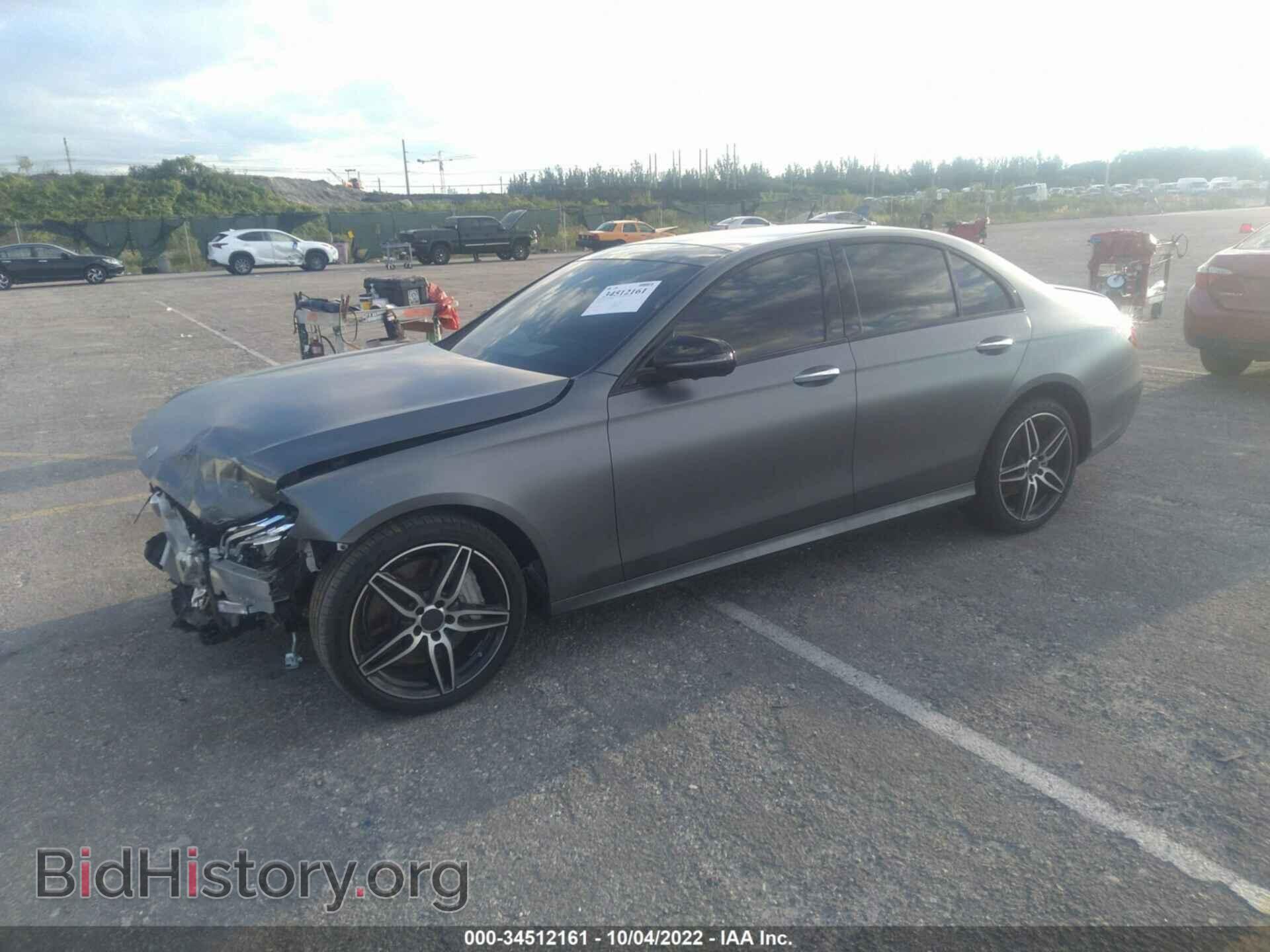 2019 MERCEDES-BENZ E-CLASS - VIN: WDDZF4JB7KA580234 - Фото 2