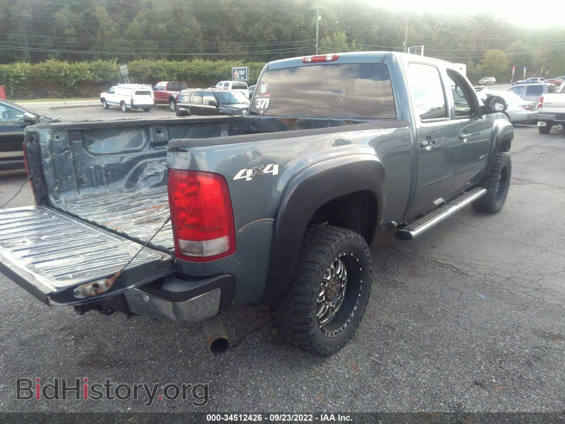 2011 GMC SIERRA 2500HD - VIN: 1GT121C83BF154126 - Фото 4