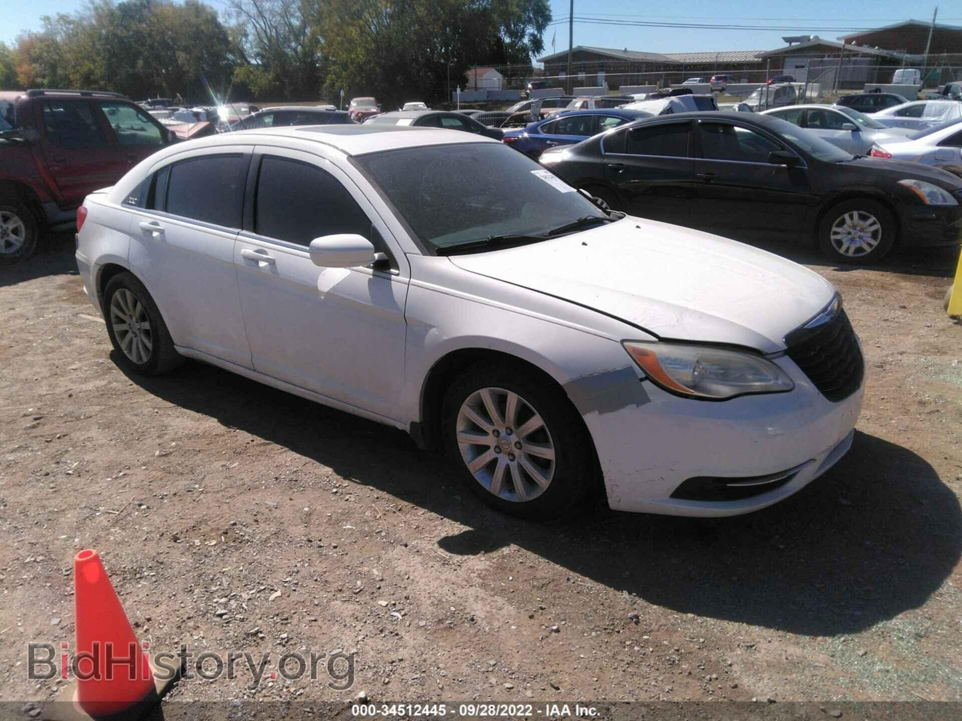 Photo 1C3BC1FB5BN520493 - CHRYSLER 200 2011