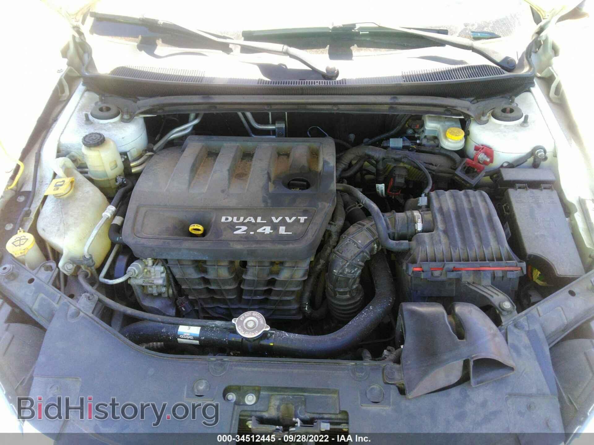 2011 CHRYSLER 200 - VIN: 1C3BC1FB5BN520493 - Фото 10