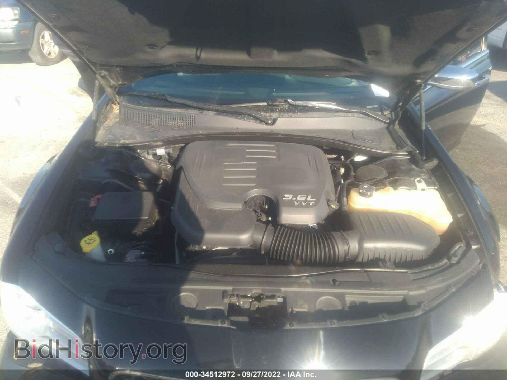2018 CHRYSLER 300 - VIN: 2C3CCAEG7JH123442 - Фото 10