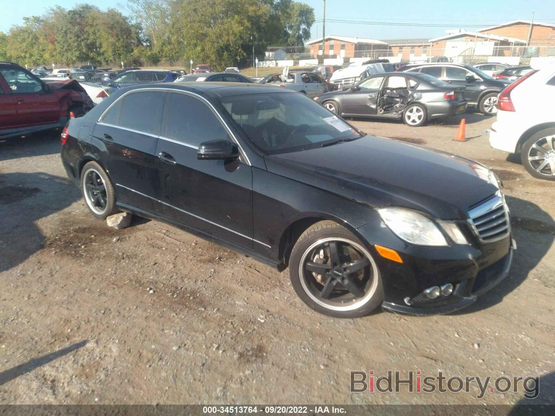 Photo WDDHF8HB7AA129165 - MERCEDES-BENZ E-CLASS 2010