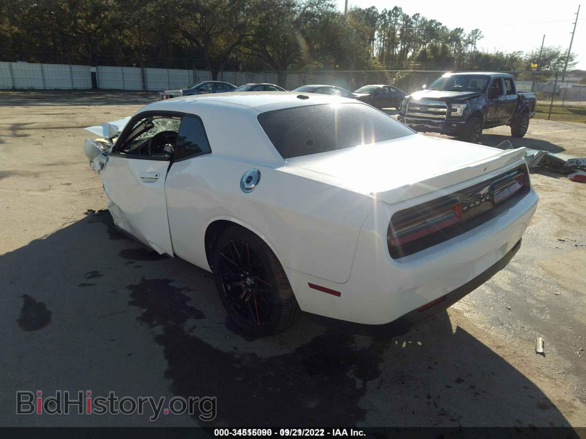 2018 DODGE CHALLENGER - VIN: 2C3CDZAG9JH242109 - Фото 3