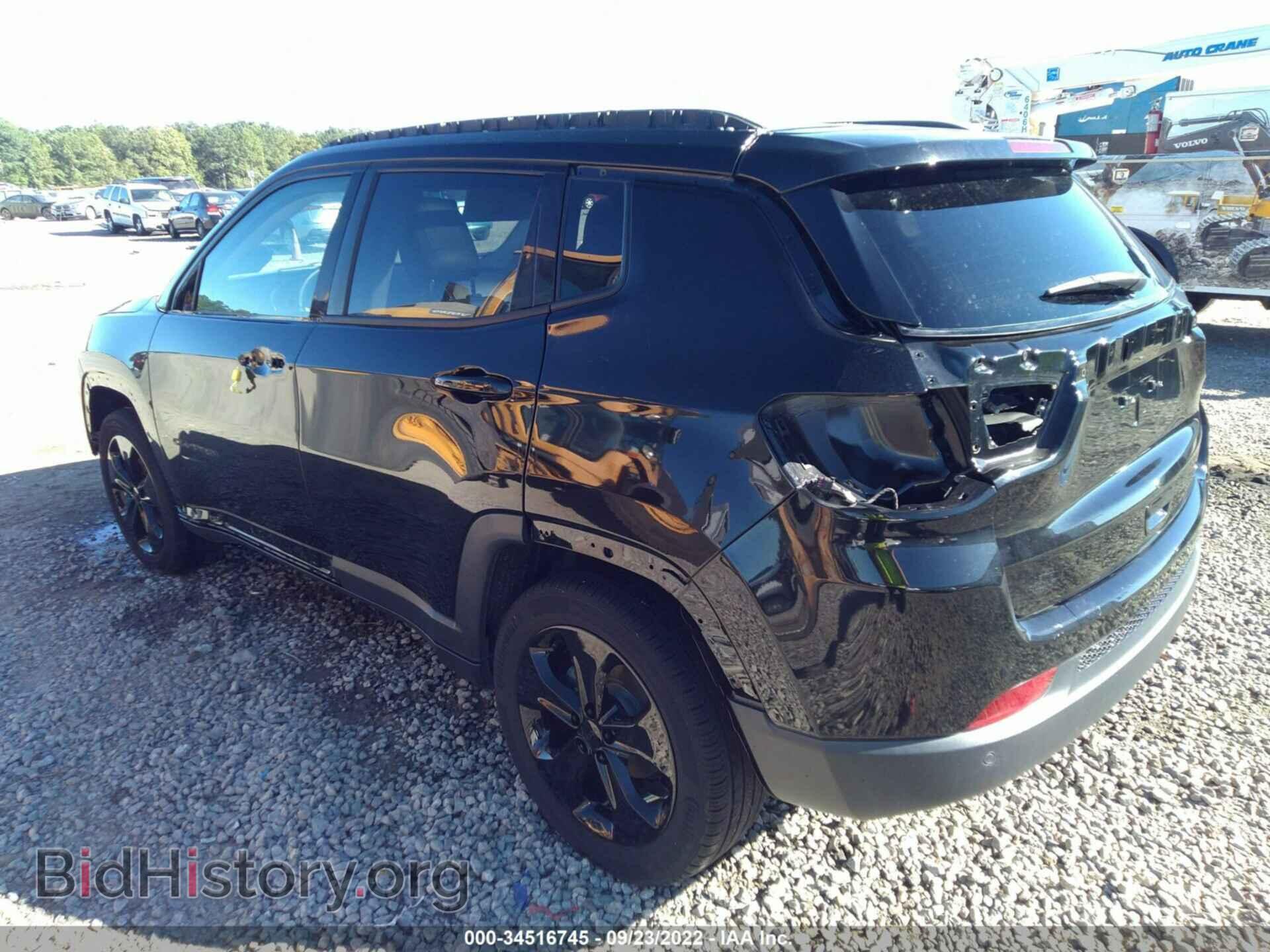 2018 JEEP COMPASS - VIN: 3C4NJCBB6JT327008 - Фото 3