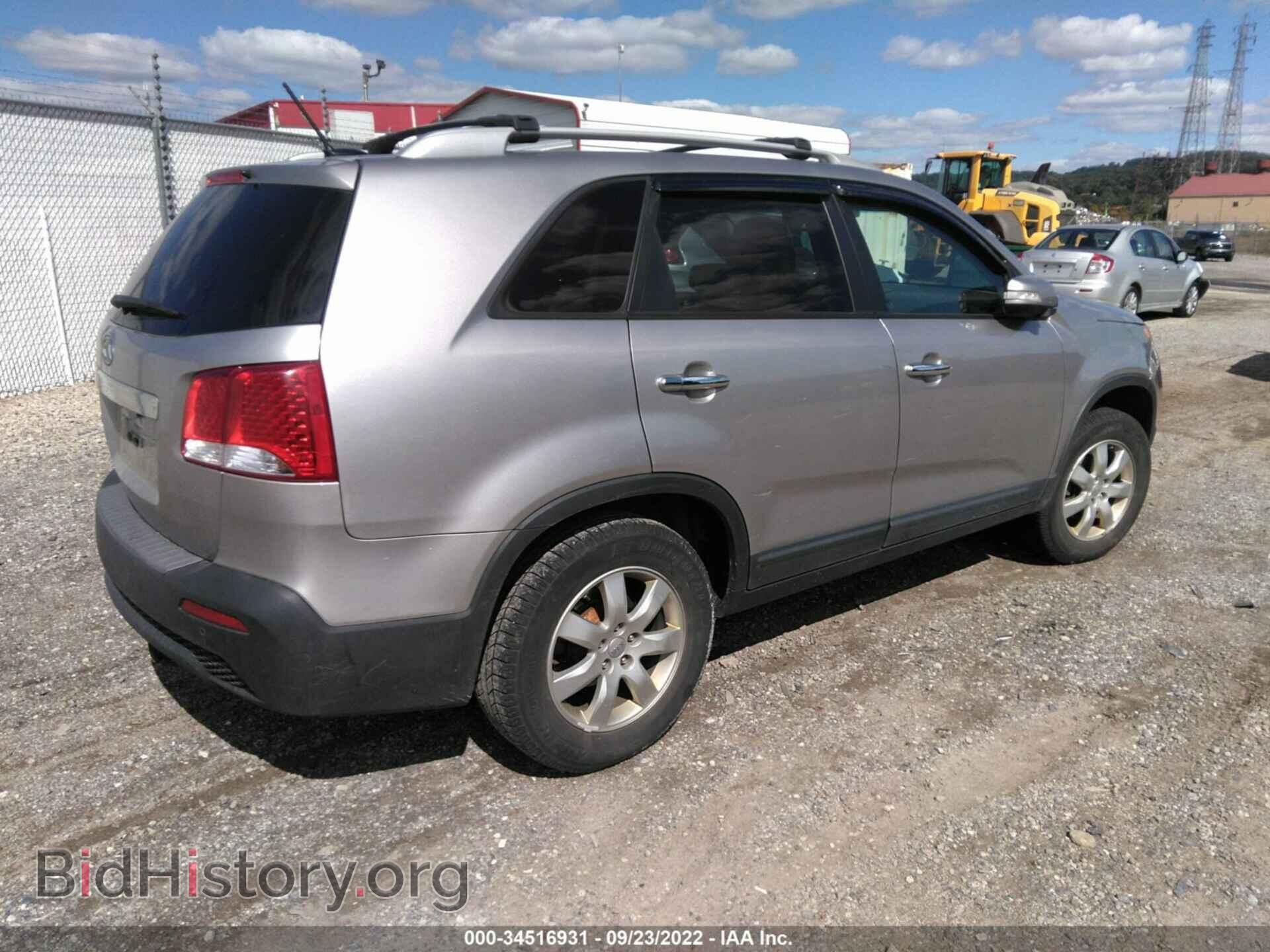 2012 KIA SORENTO - VIN: 5XYKT3A68CG305278 - Фото 4