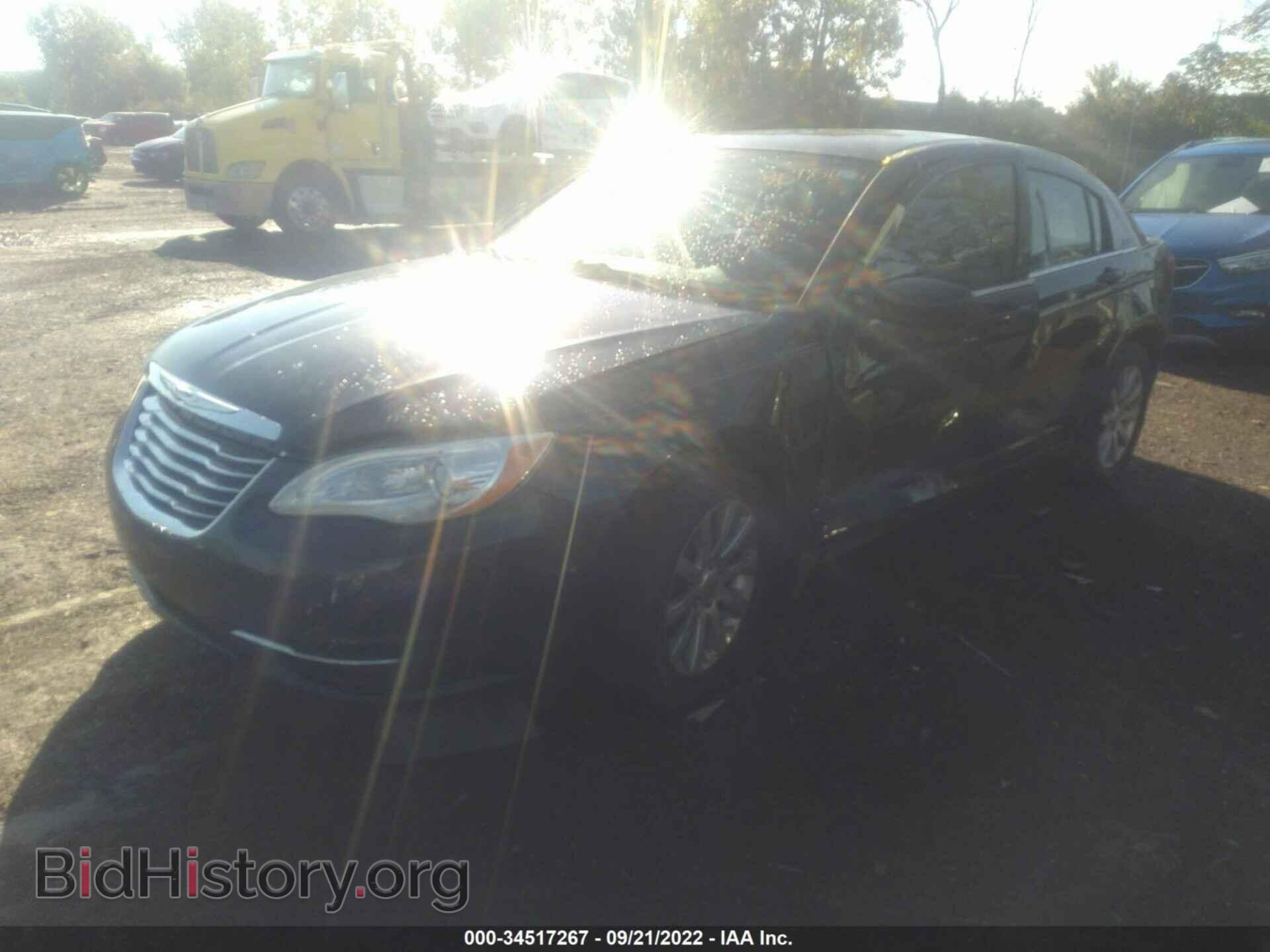 2012 CHRYSLER 200 - VIN: 1C3CCBBB4CN300571 - Фото 2