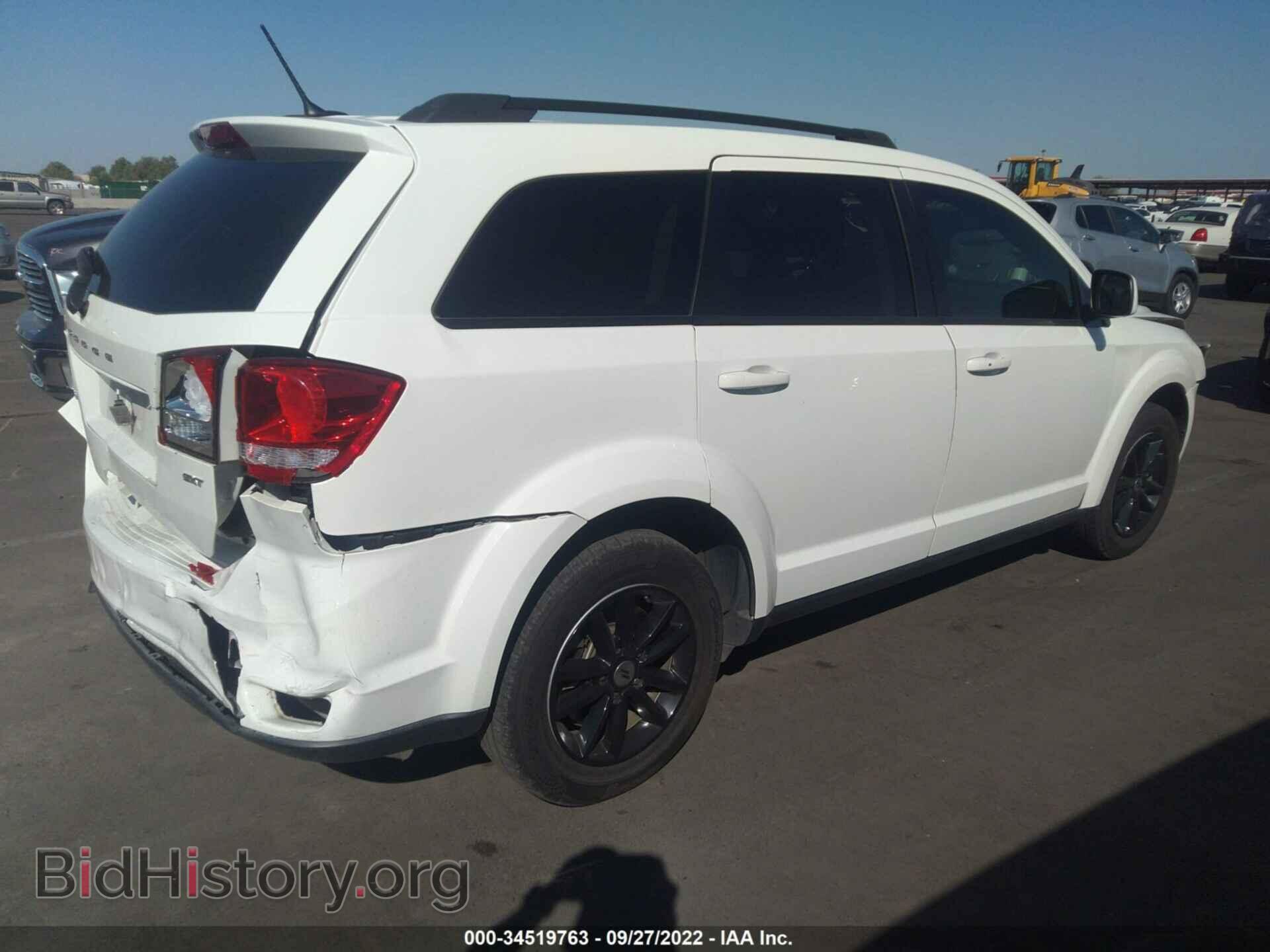 2018 DODGE JOURNEY - VIN: 3C4PDCBB8JT196616 - Фото 4