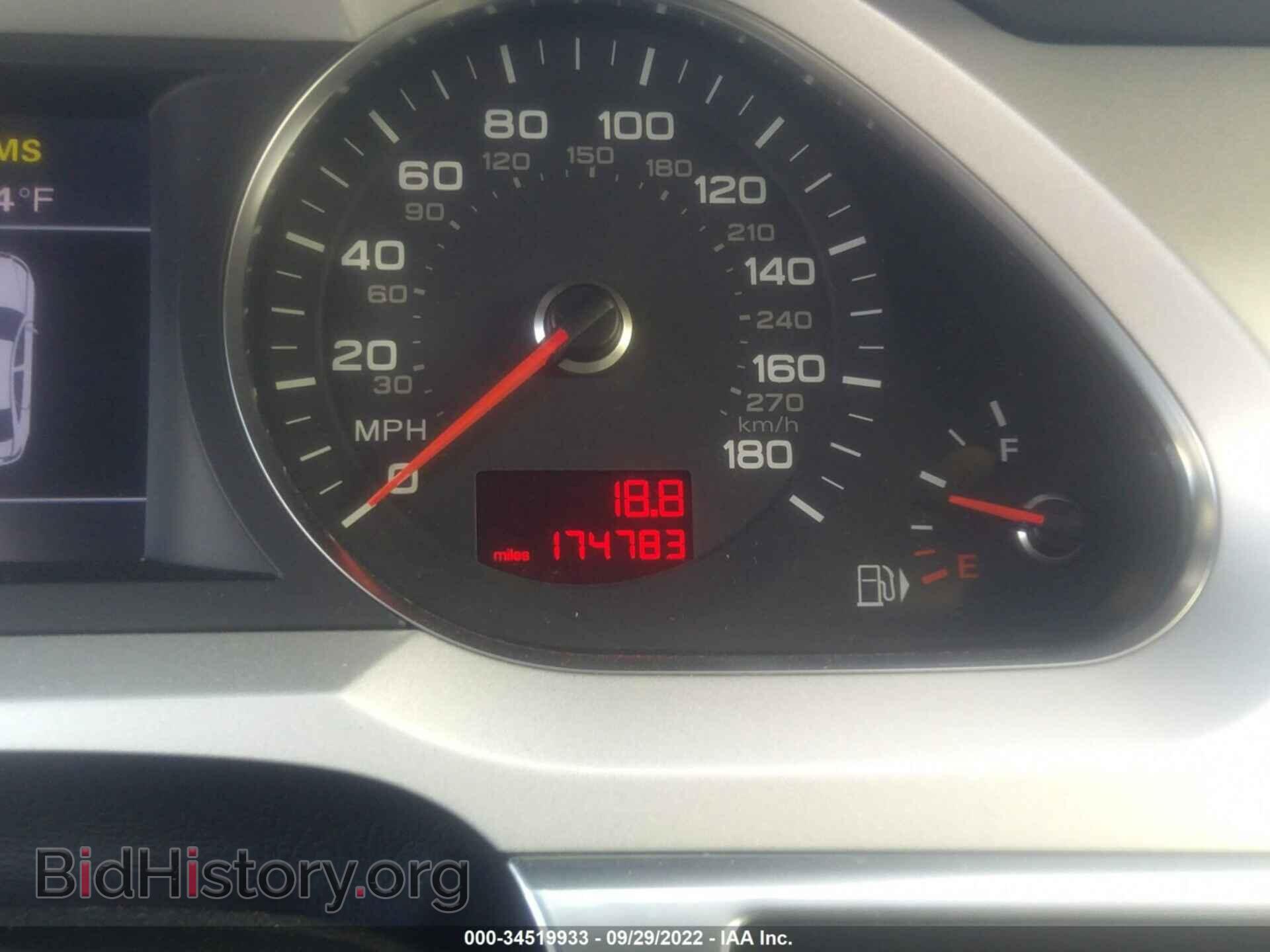 2010 AUDI A6 - VIN: WAUKGAFB1AN021749 - Фото 7