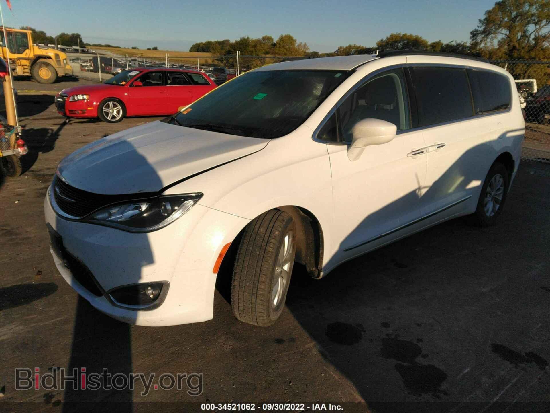 2017 CHRYSLER PACIFICA - VIN: 2C4RC1BG8HR565757 - Photo 2