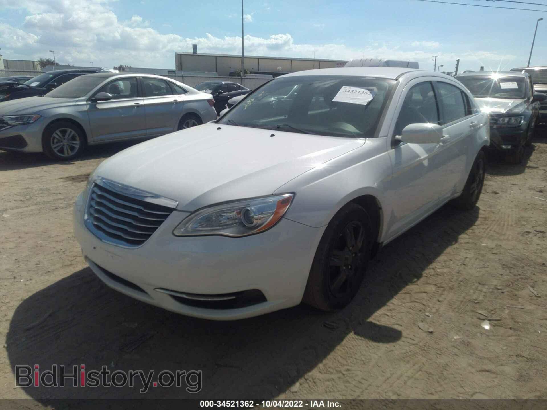 2014 CHRYSLER 200 - VIN: 1C3CCBAB9EN143057 - Фото 2