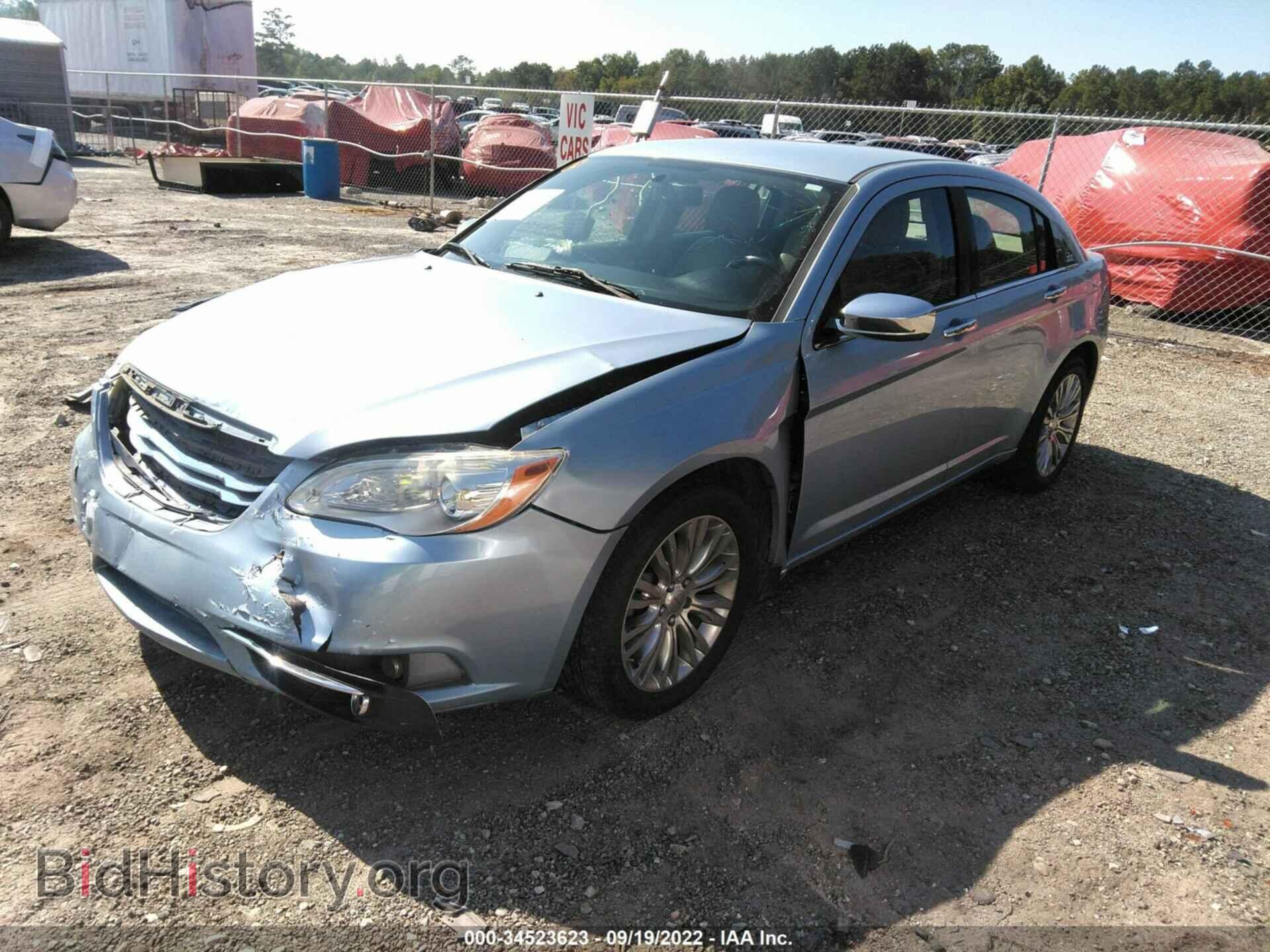2012 CHRYSLER 200 - VIN: 1C3CCBCB1CN205805 - Фото 2