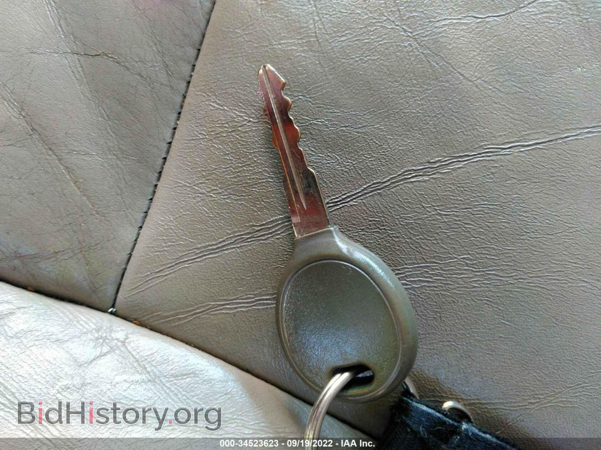 2012 CHRYSLER 200 - VIN: 1C3CCBCB1CN205805 - Фото 11