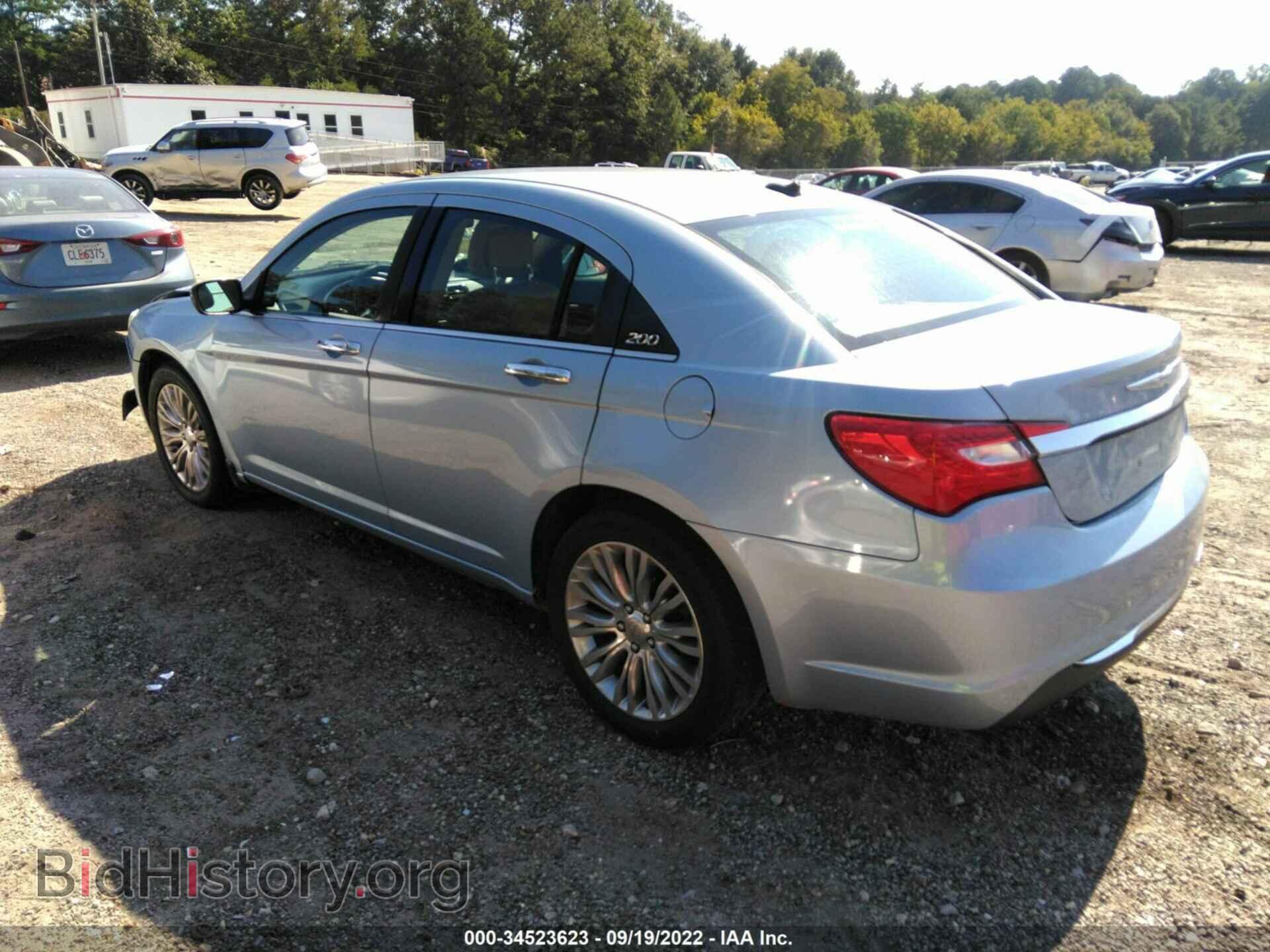 2012 CHRYSLER 200 - VIN: 1C3CCBCB1CN205805 - Фото 3