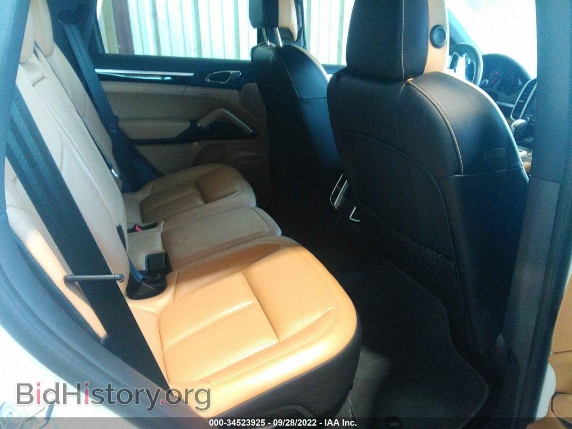 2018 PORSCHE CAYENNE - VIN: WP1AA2A25JKA04675 - Фото 8