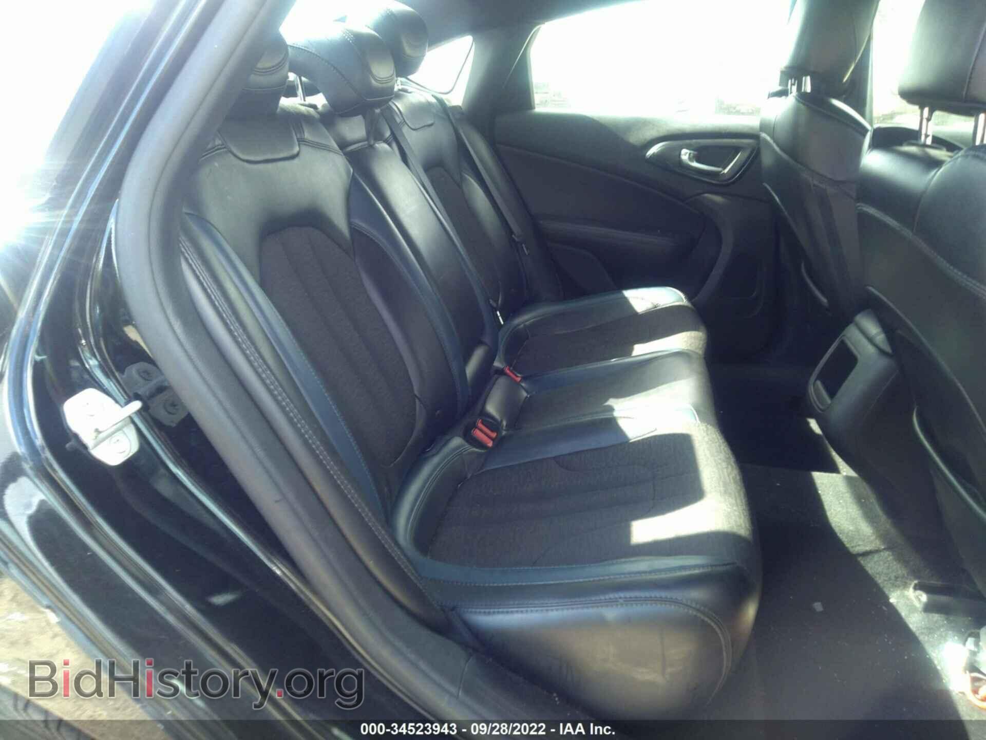 2016 CHRYSLER 200 - VIN: 1C3CCCBB7GN144554 - Фото 8