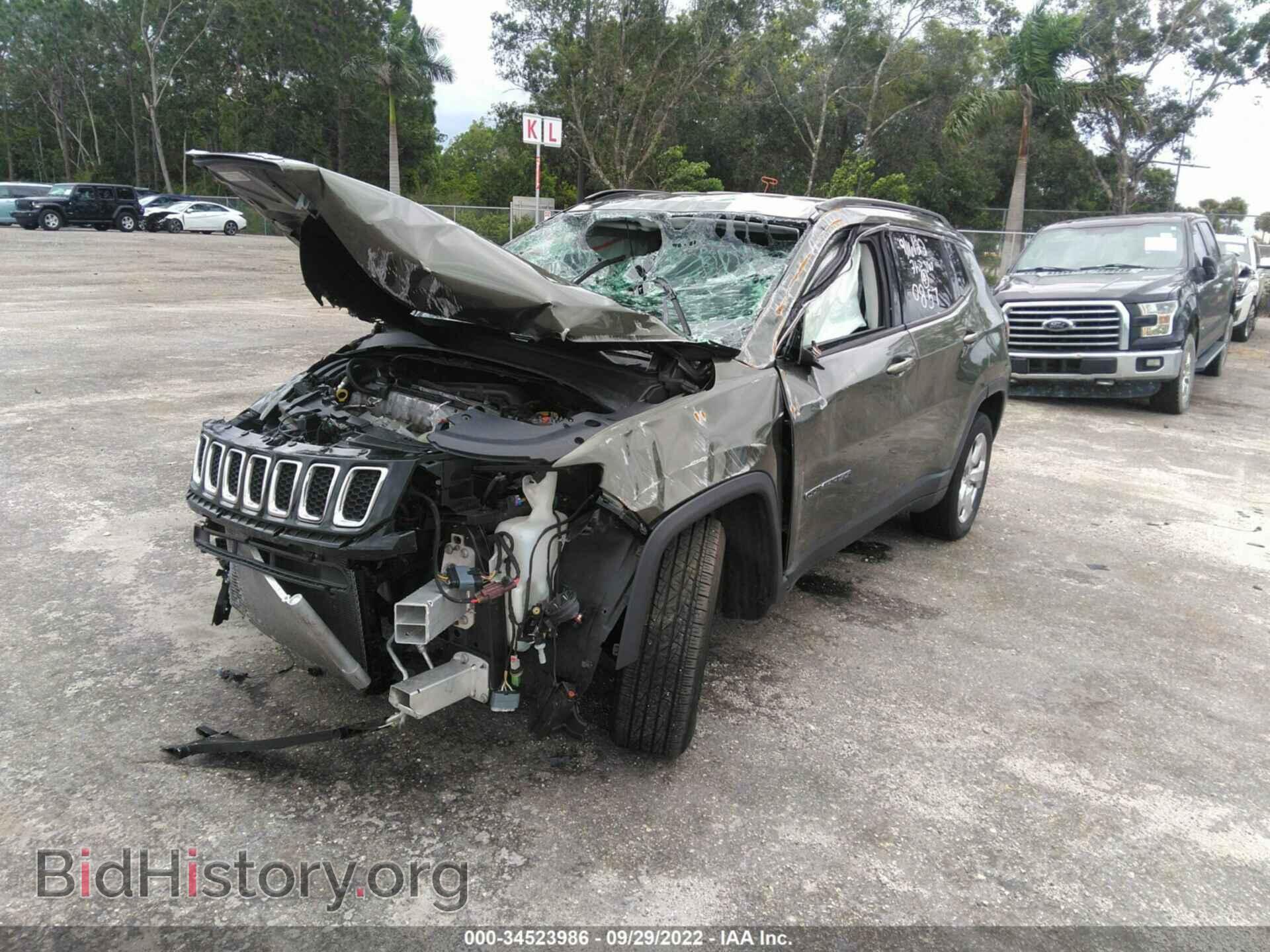 2018 JEEP COMPASS - VIN: 3C4NJDBB0JT200857 - Photo 2
