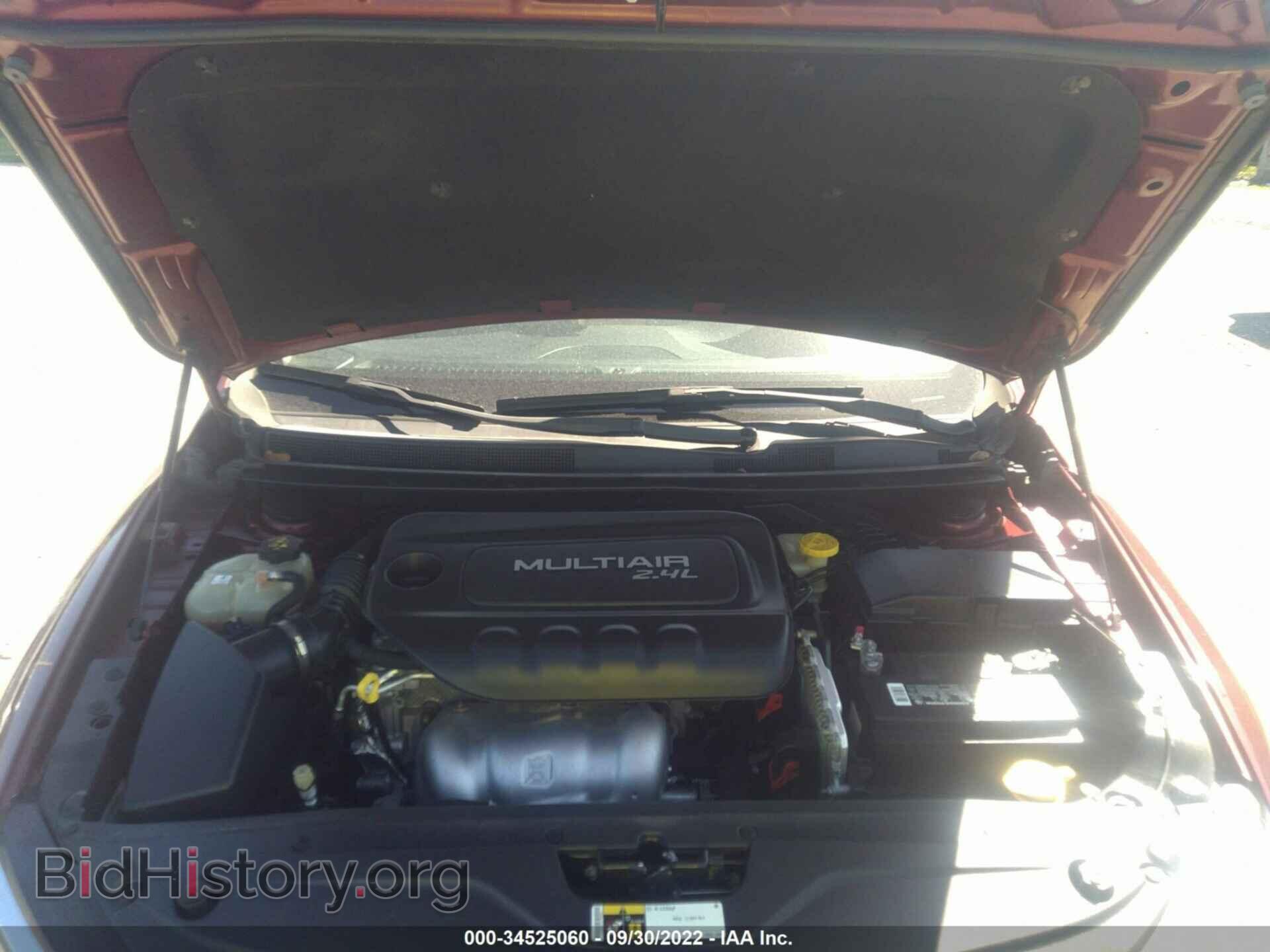 2016 CHRYSLER 200 - VIN: 1C3CCCAB7GN168595 - Фото 10