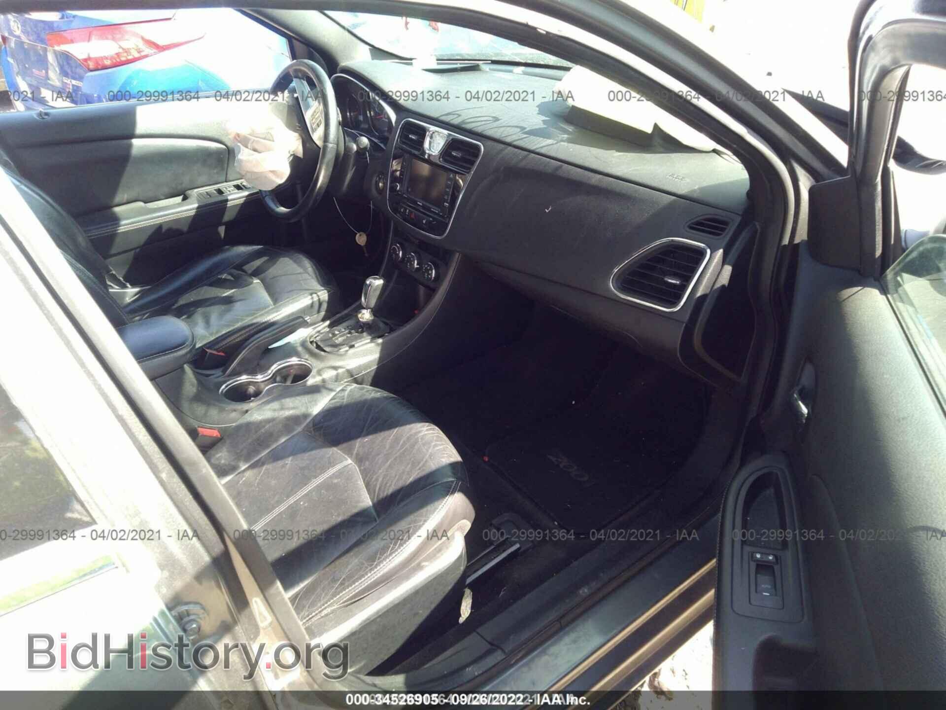 2012 CHRYSLER 200 - VIN: 1C3CCBCB1CN302700 - Фото 5