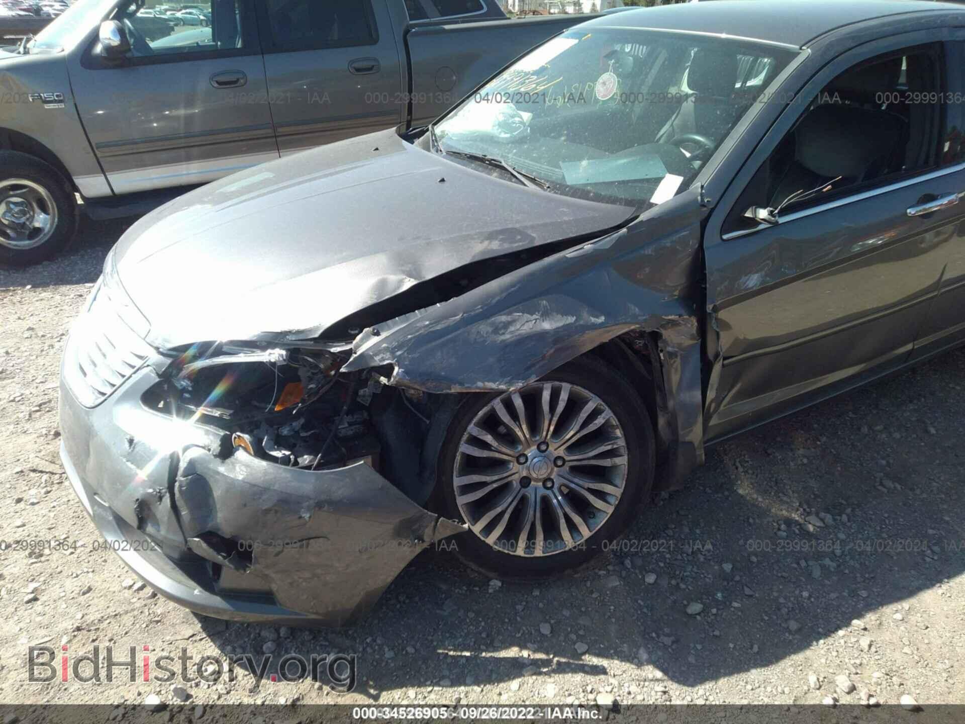 2012 CHRYSLER 200 - VIN: 1C3CCBCB1CN302700 - Фото 6