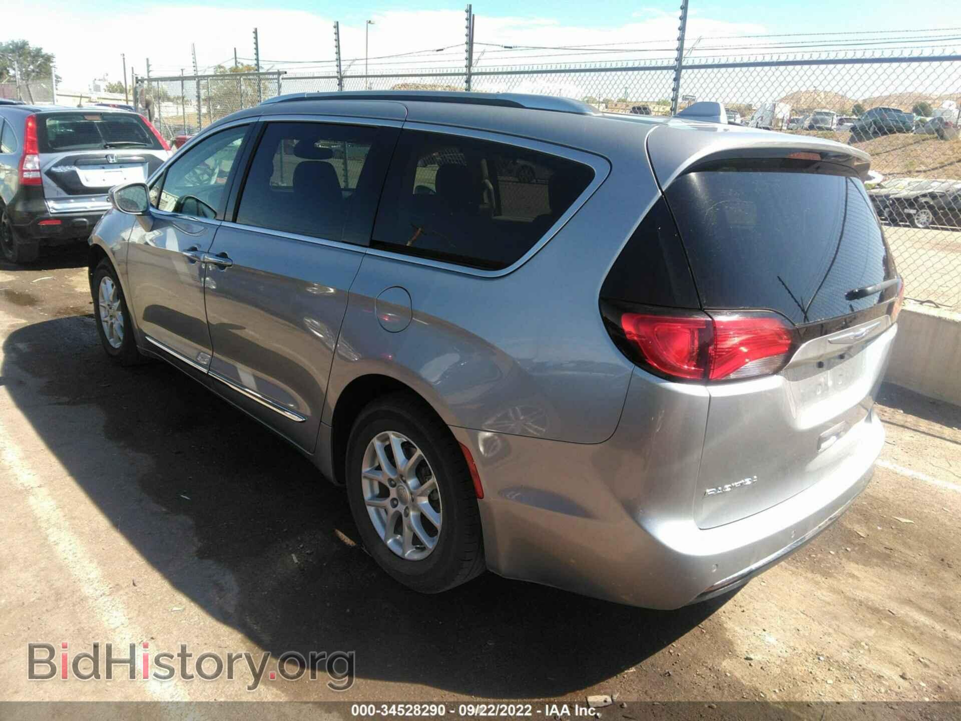 2020 CHRYSLER PACIFICA - VIN: 2C4RC1BG9LR134787 - Фото 3