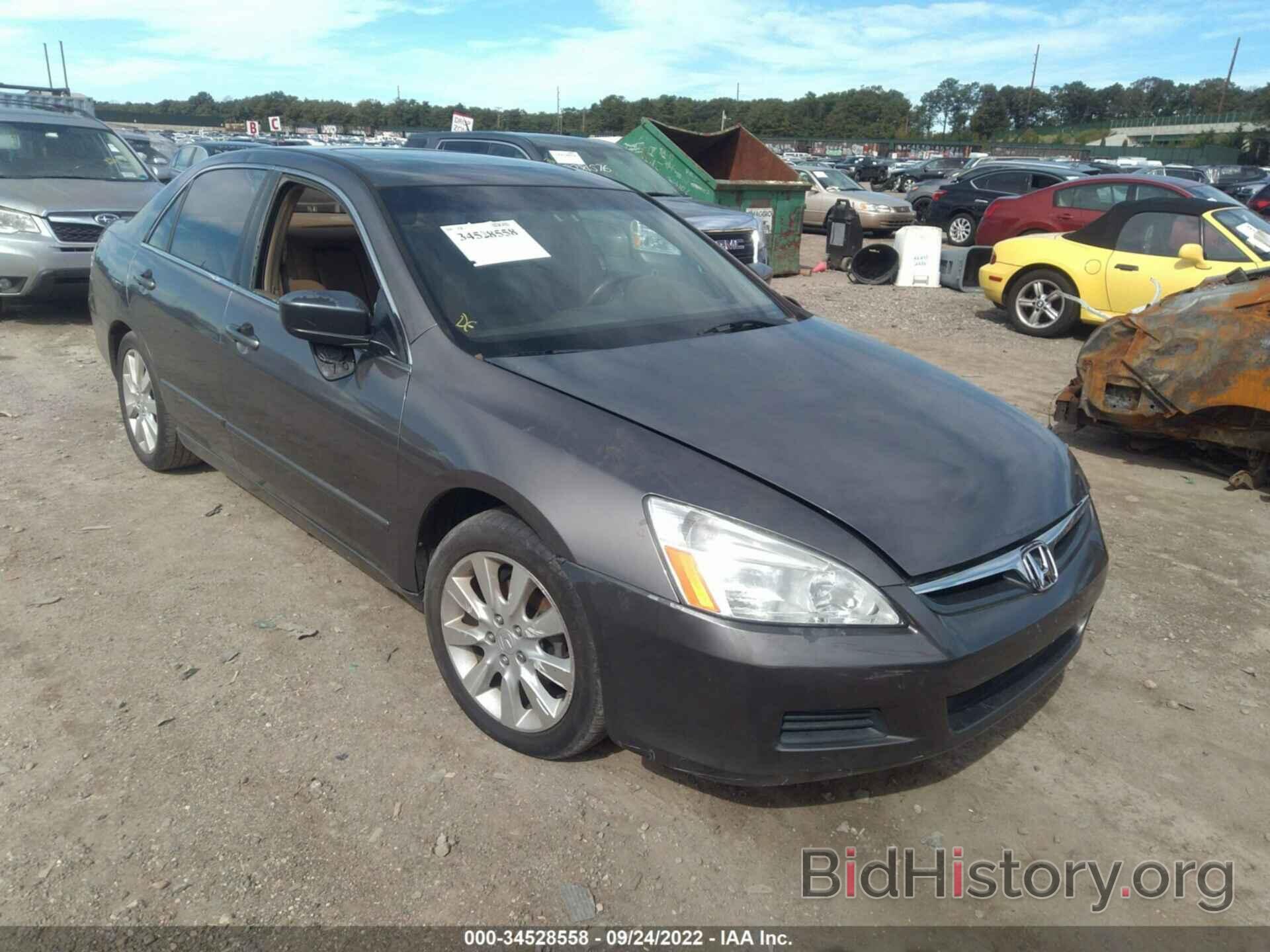 Photo 1HGCM66506A073459 - HONDA ACCORD SDN 2006